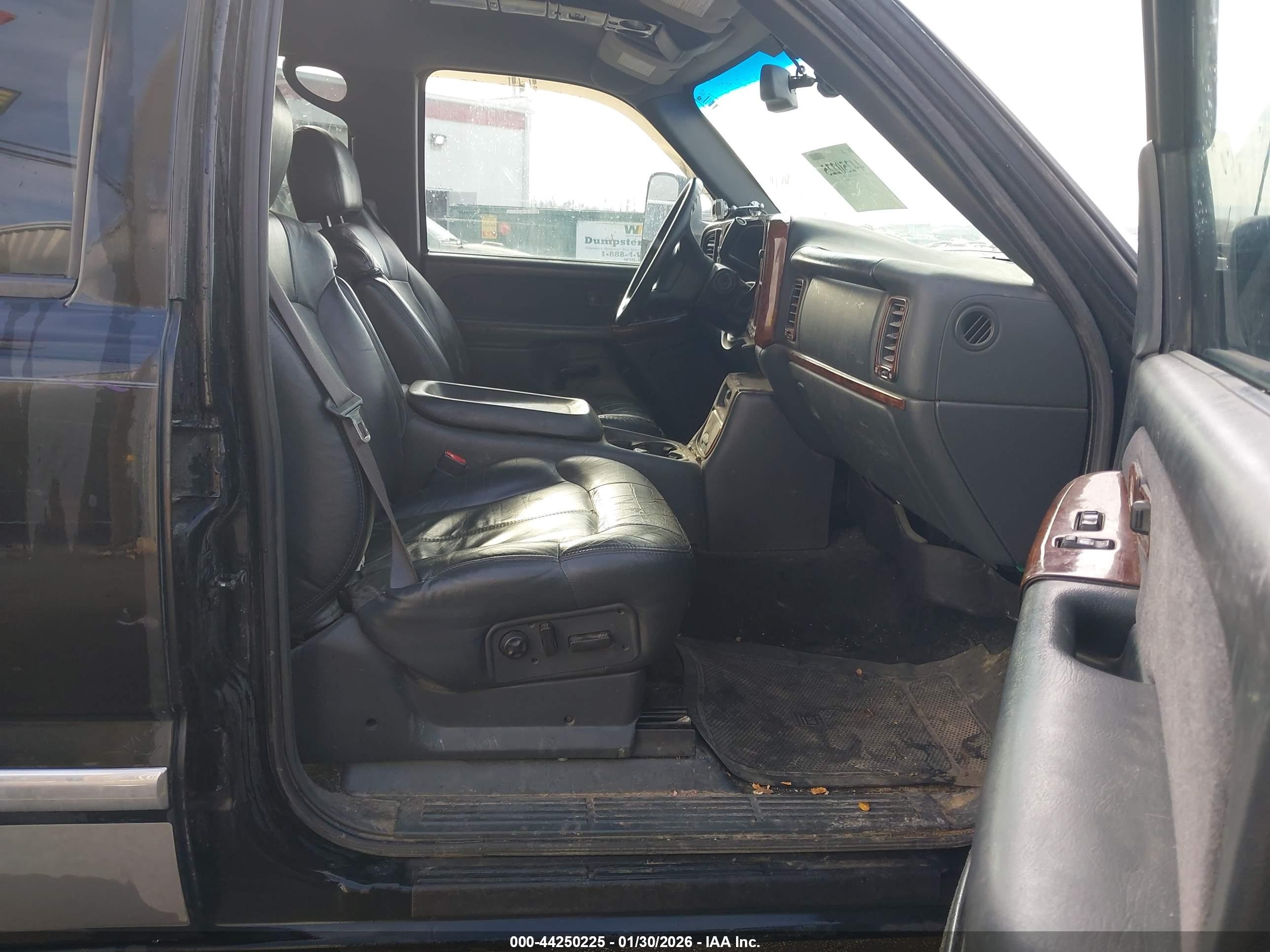 GMC SIERRA image 5