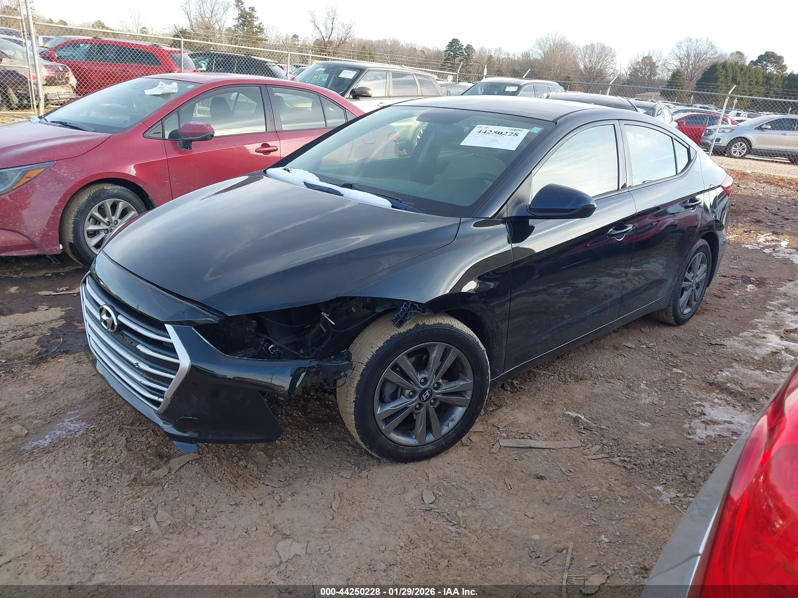 HYUNDAI ELANTRA image 2