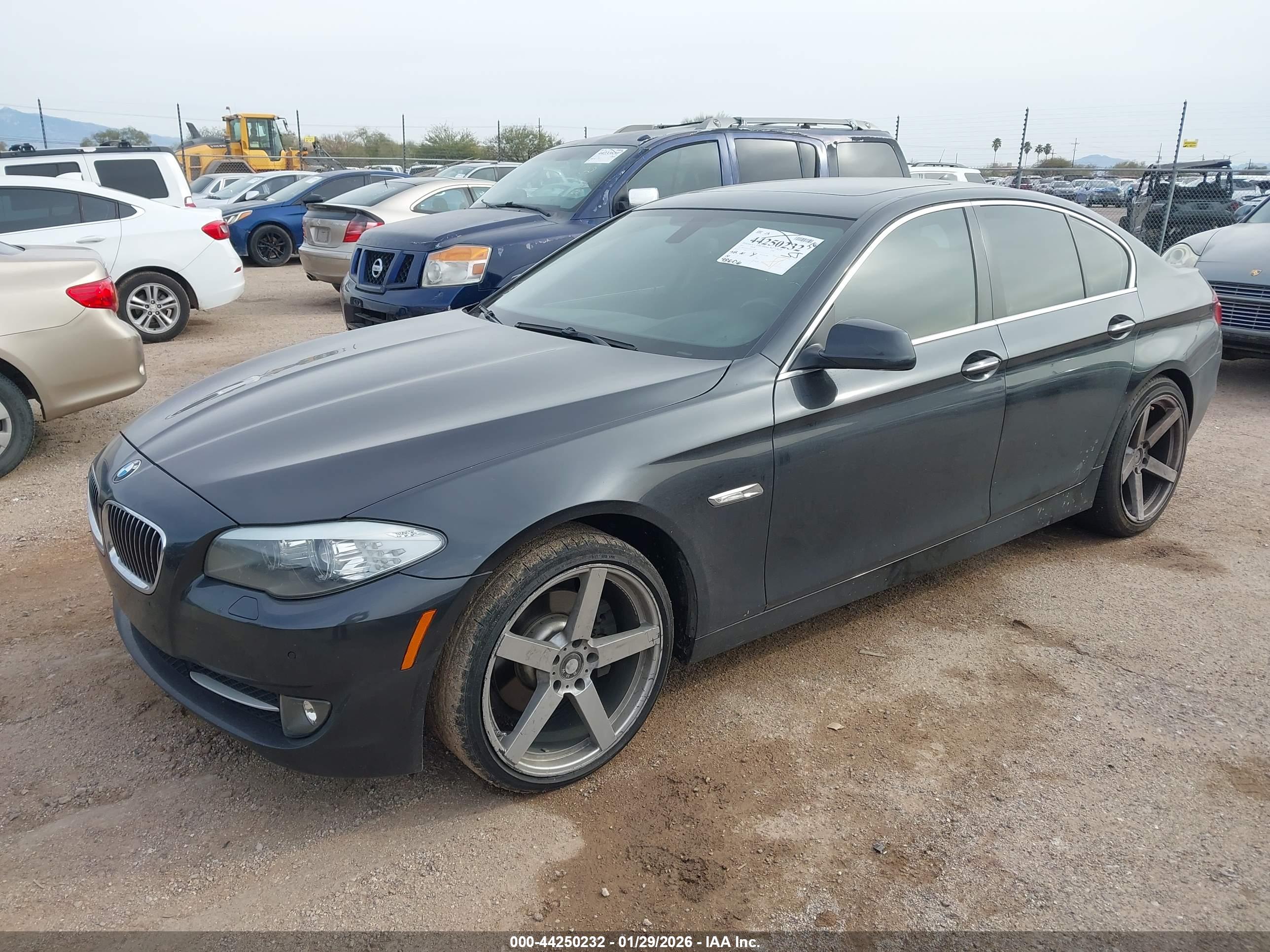 BMW 528I image 2
