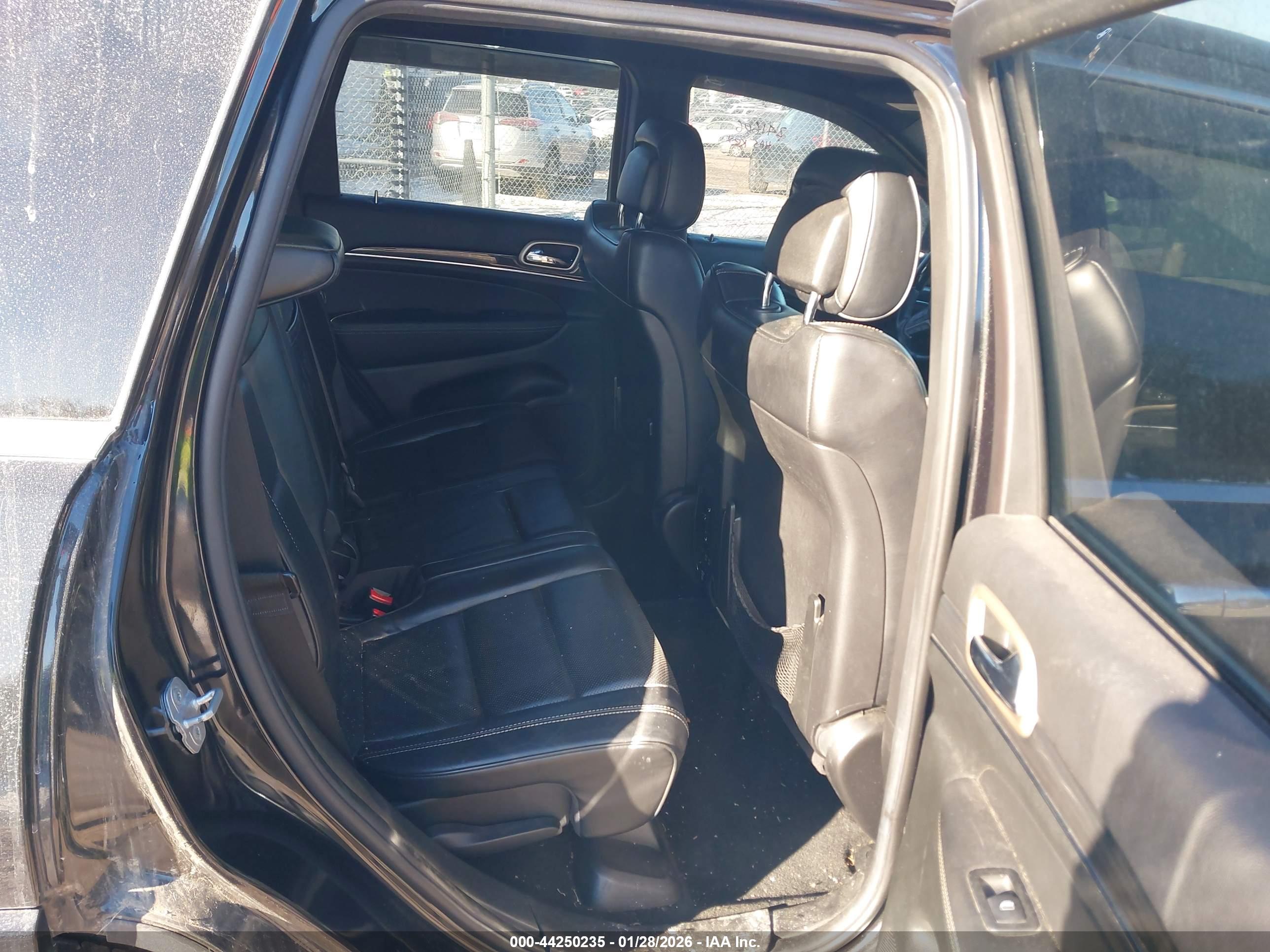 JEEP GRAND image 8
