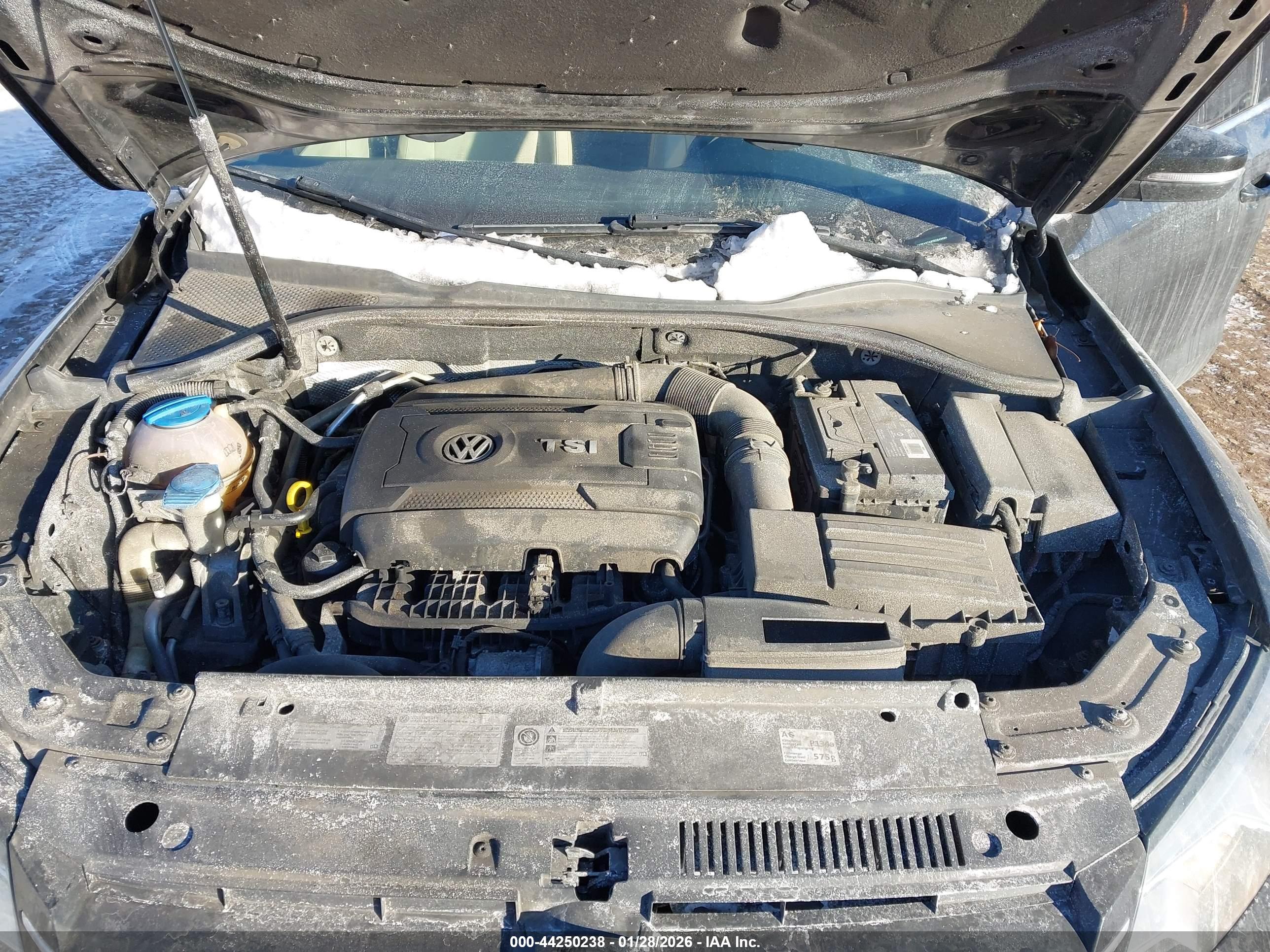 VOLKSWAGEN PASSAT image 10