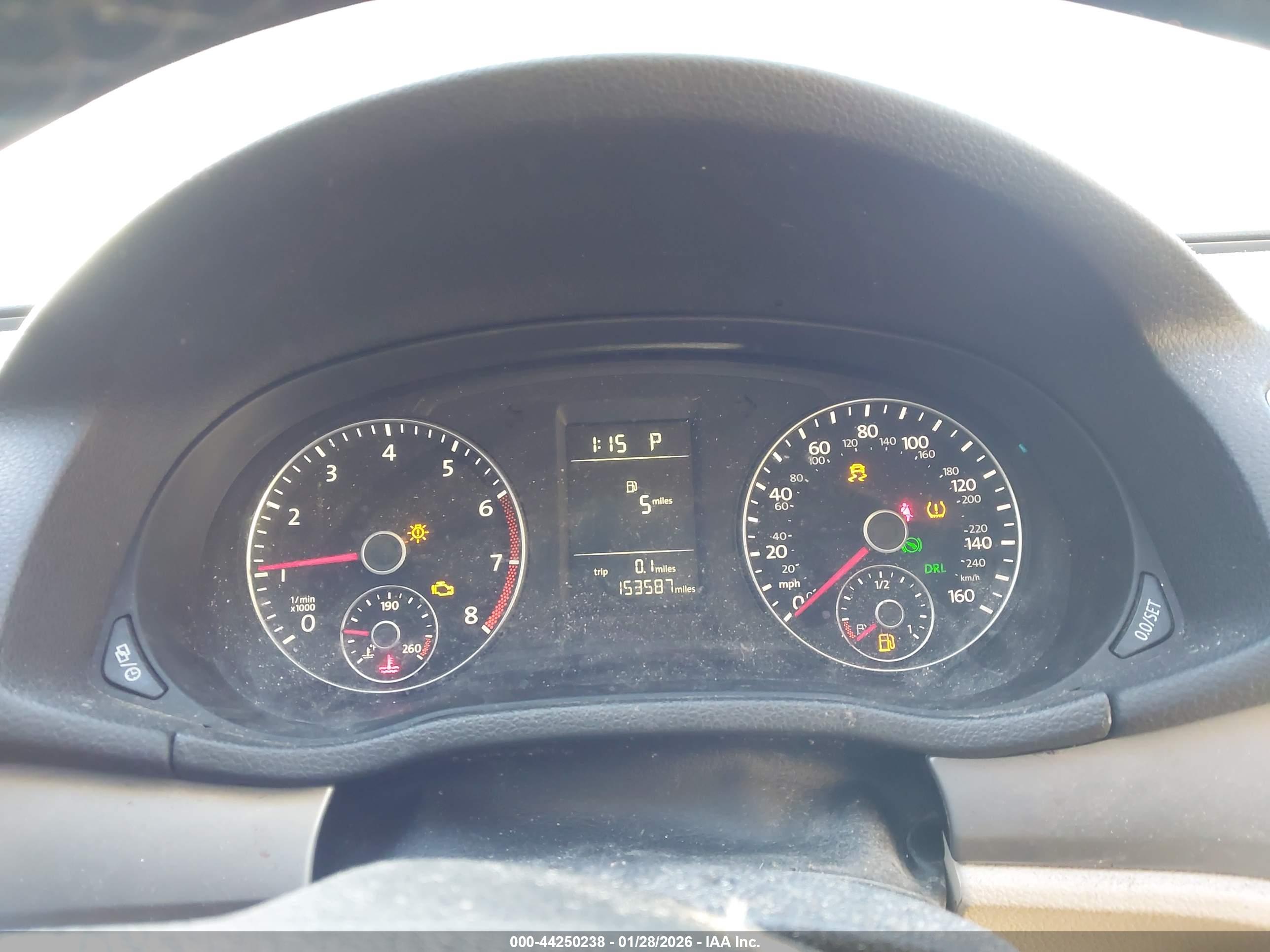 VOLKSWAGEN PASSAT image 7