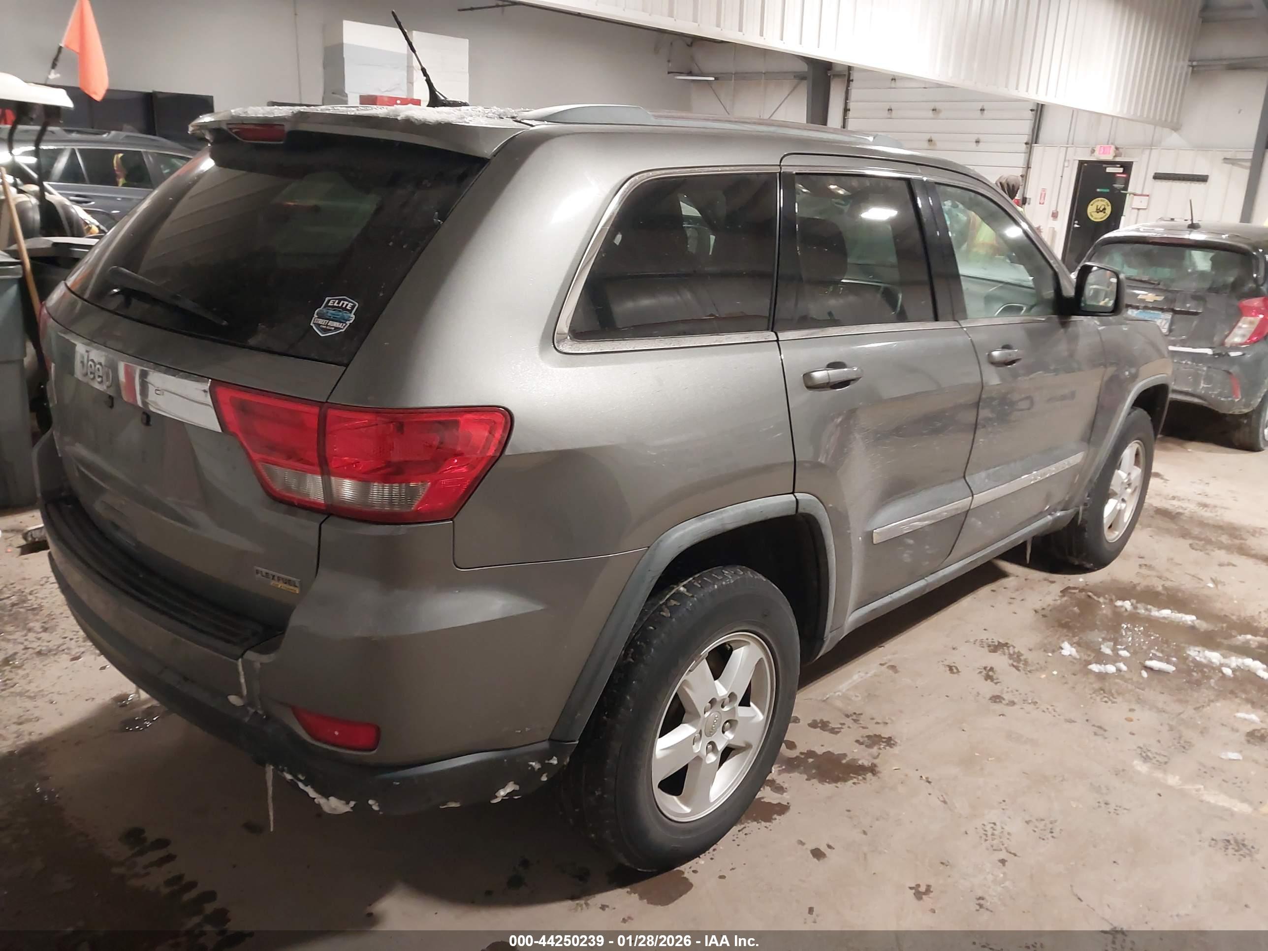 JEEP GRAND image 4