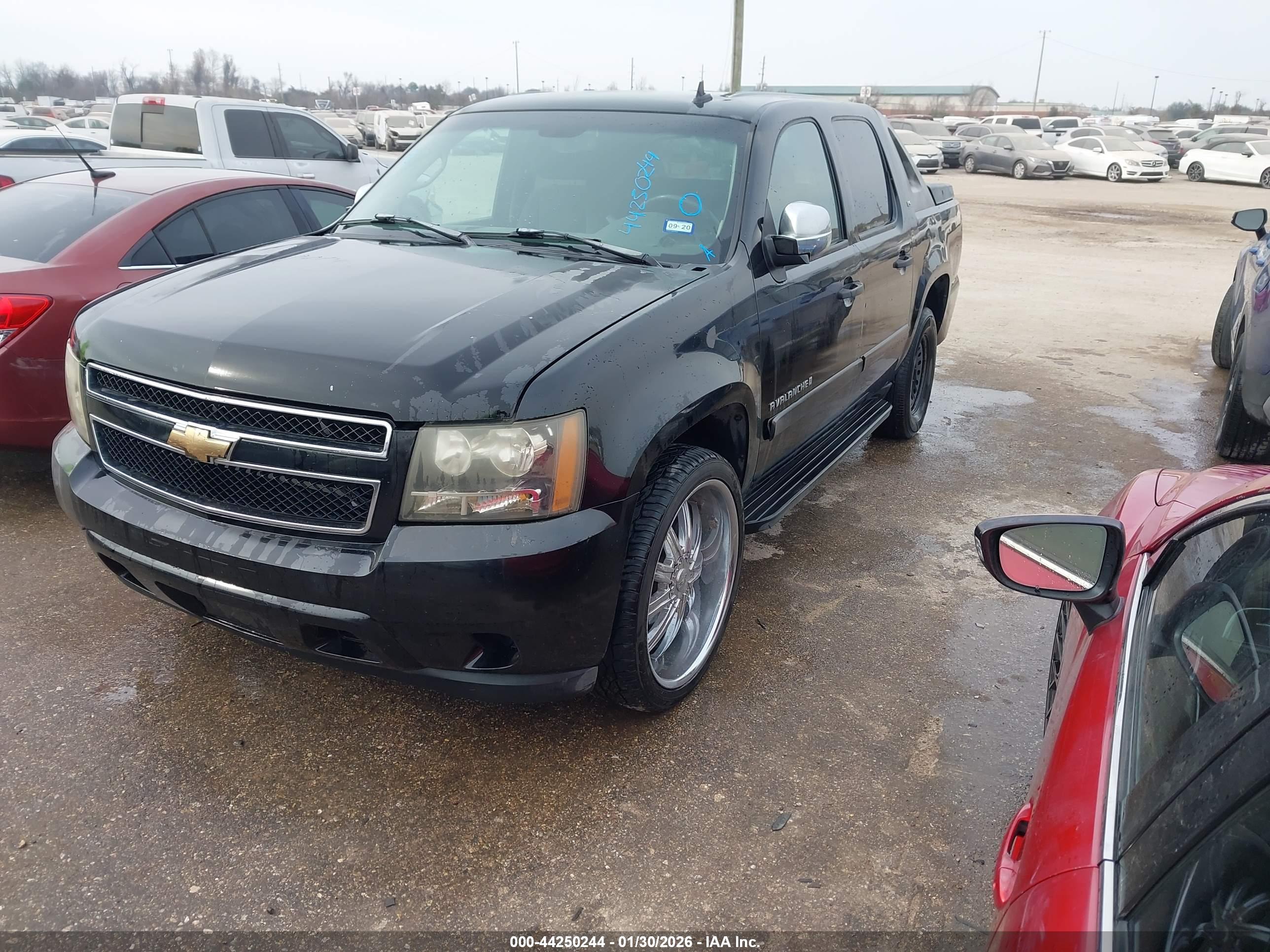 CHEVROLET AVALANCHE image 2