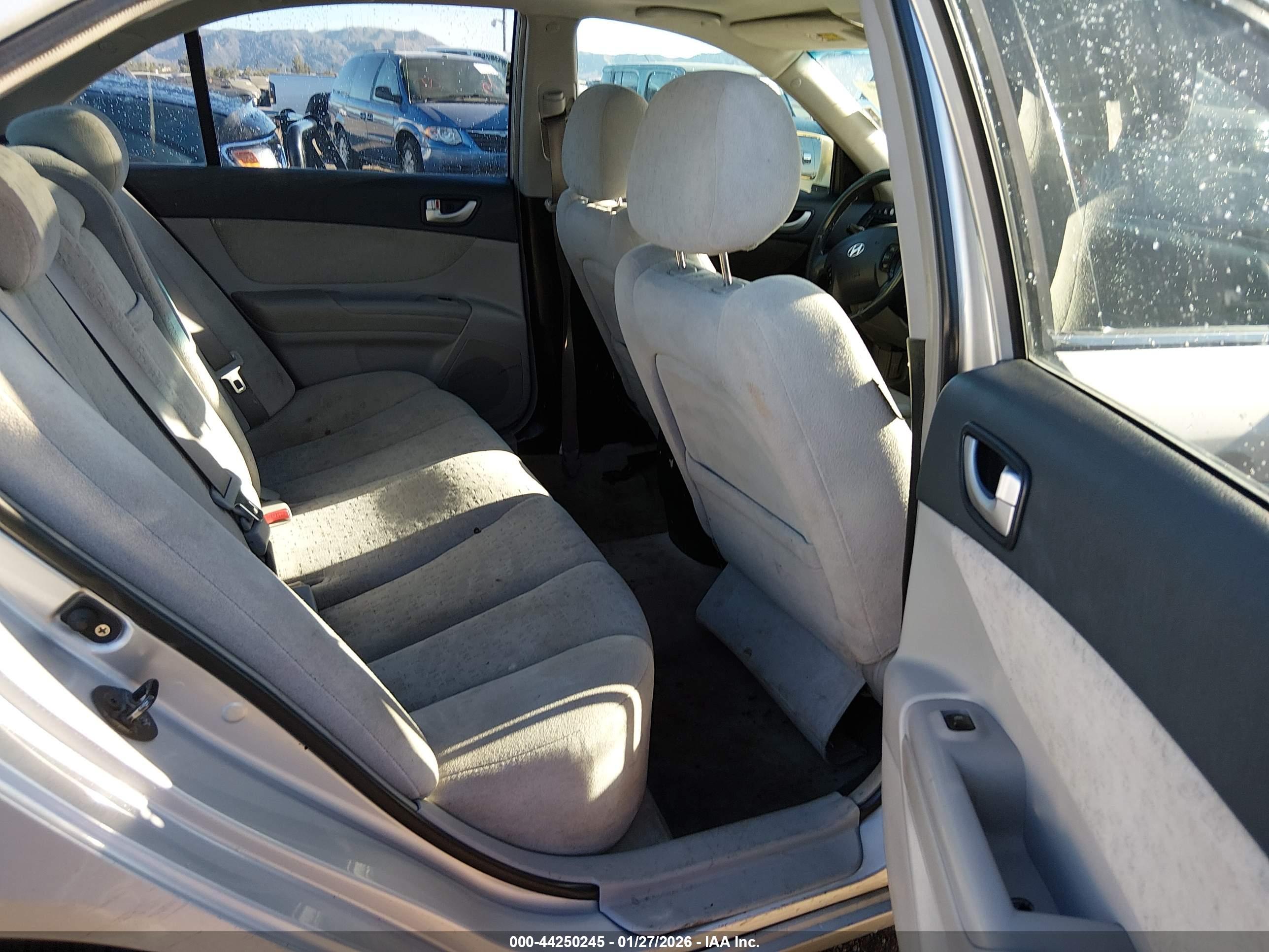 HYUNDAI SONATA image 8