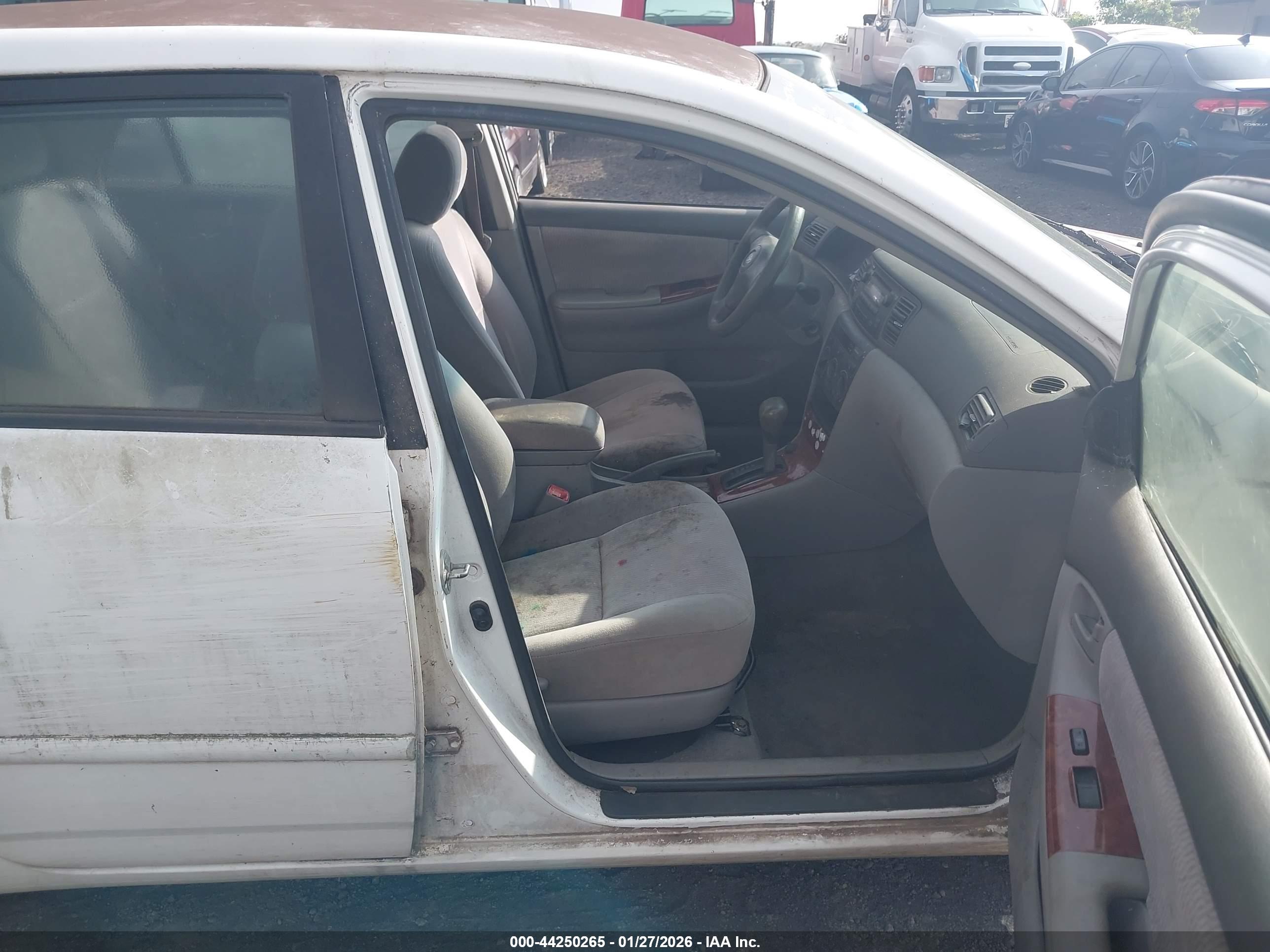 TOYOTA COROLLA image 5
