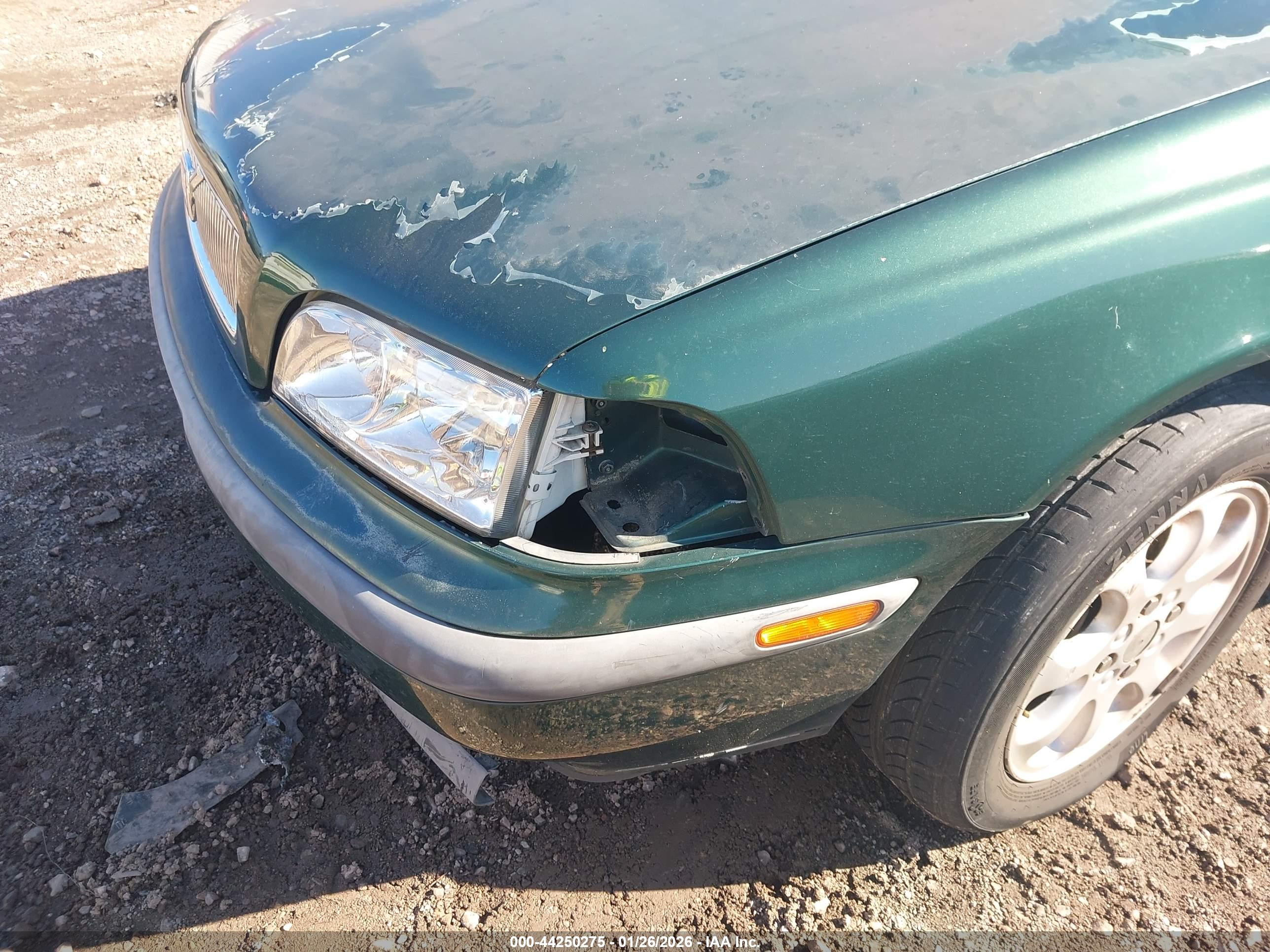 VOLVO S40 image 6