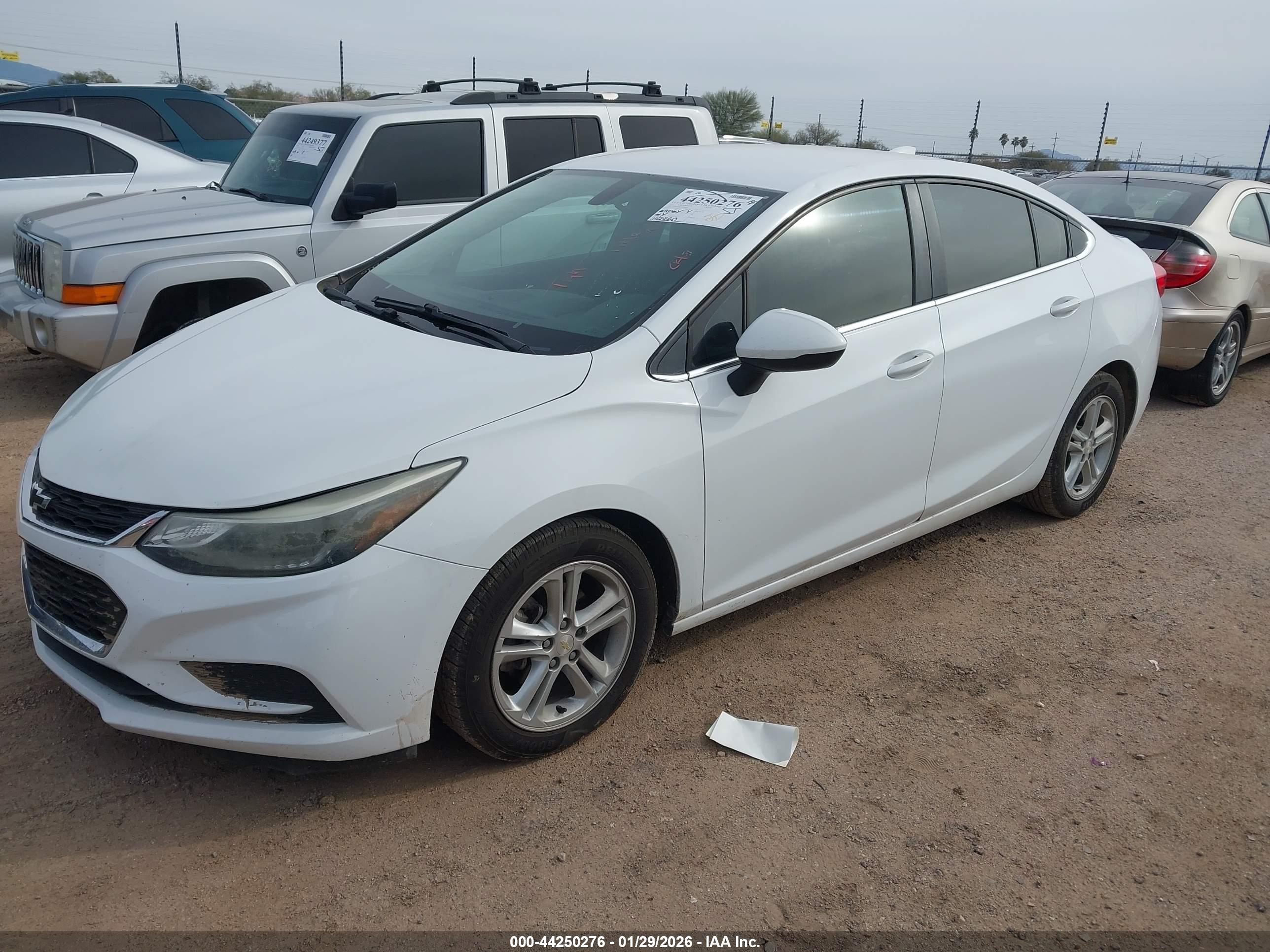CHEVROLET CRUZE image 2