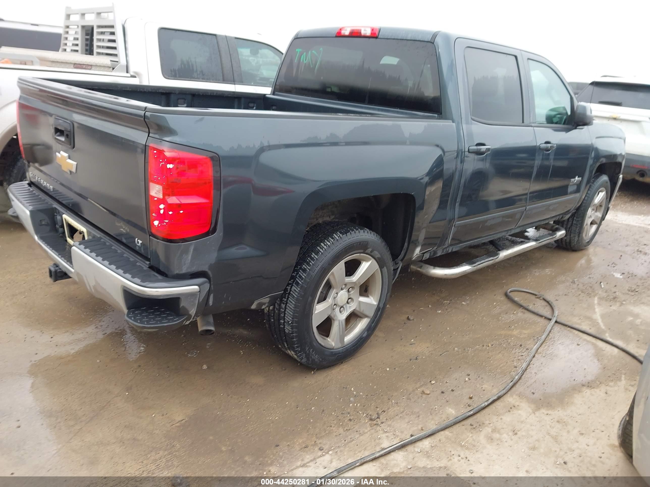 CHEVROLET SILVERADO image 4