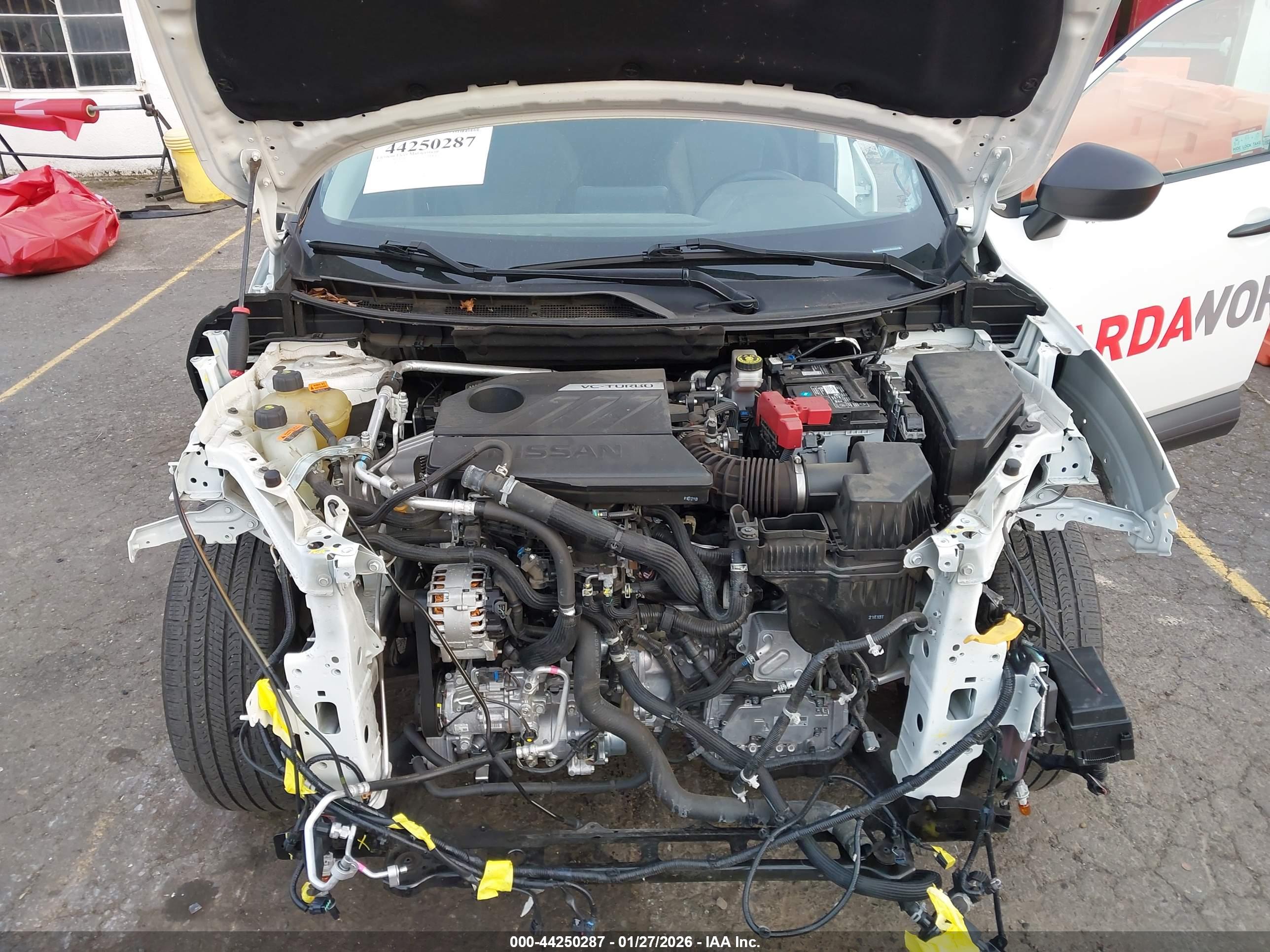 NISSAN ROGUE image 10