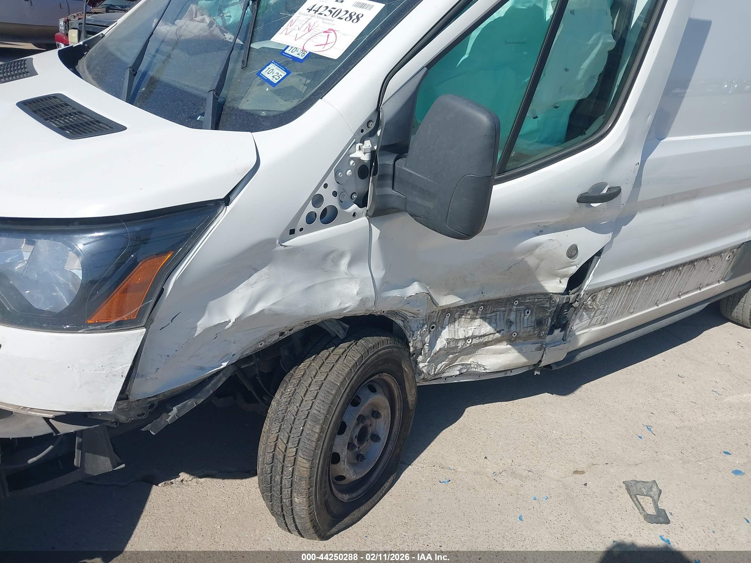 FORD TRANSIT-350 image 6
