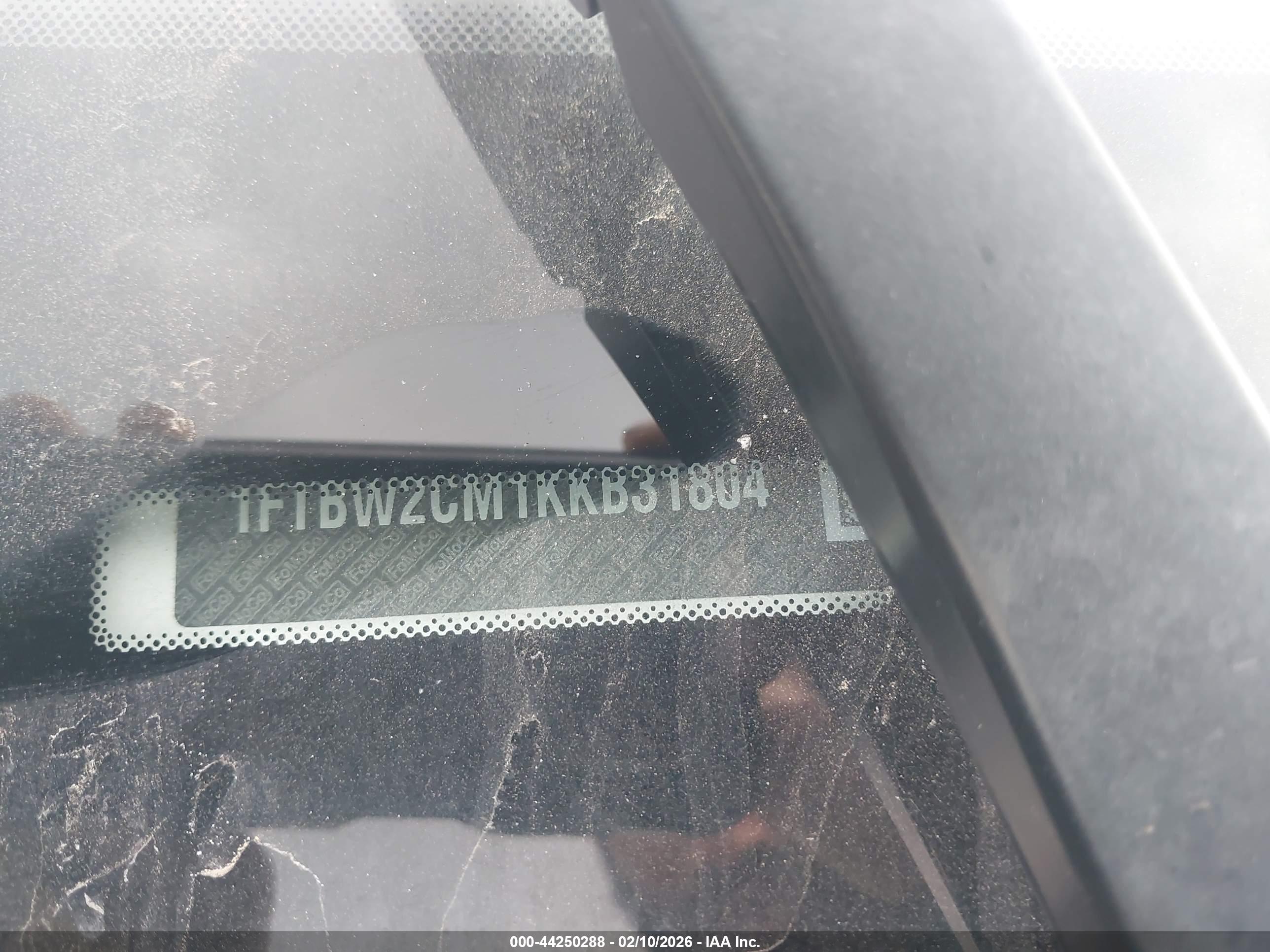 FORD TRANSIT-350 image 9