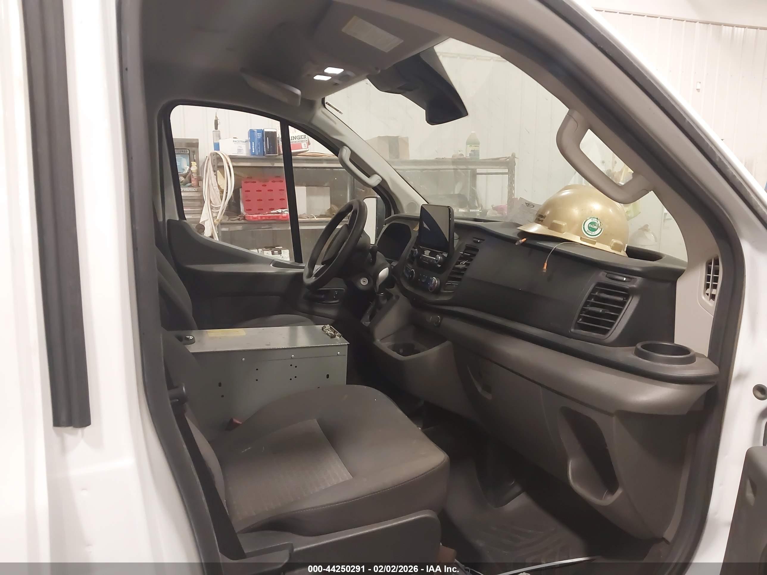 FORD TRANSIT-350 image 5