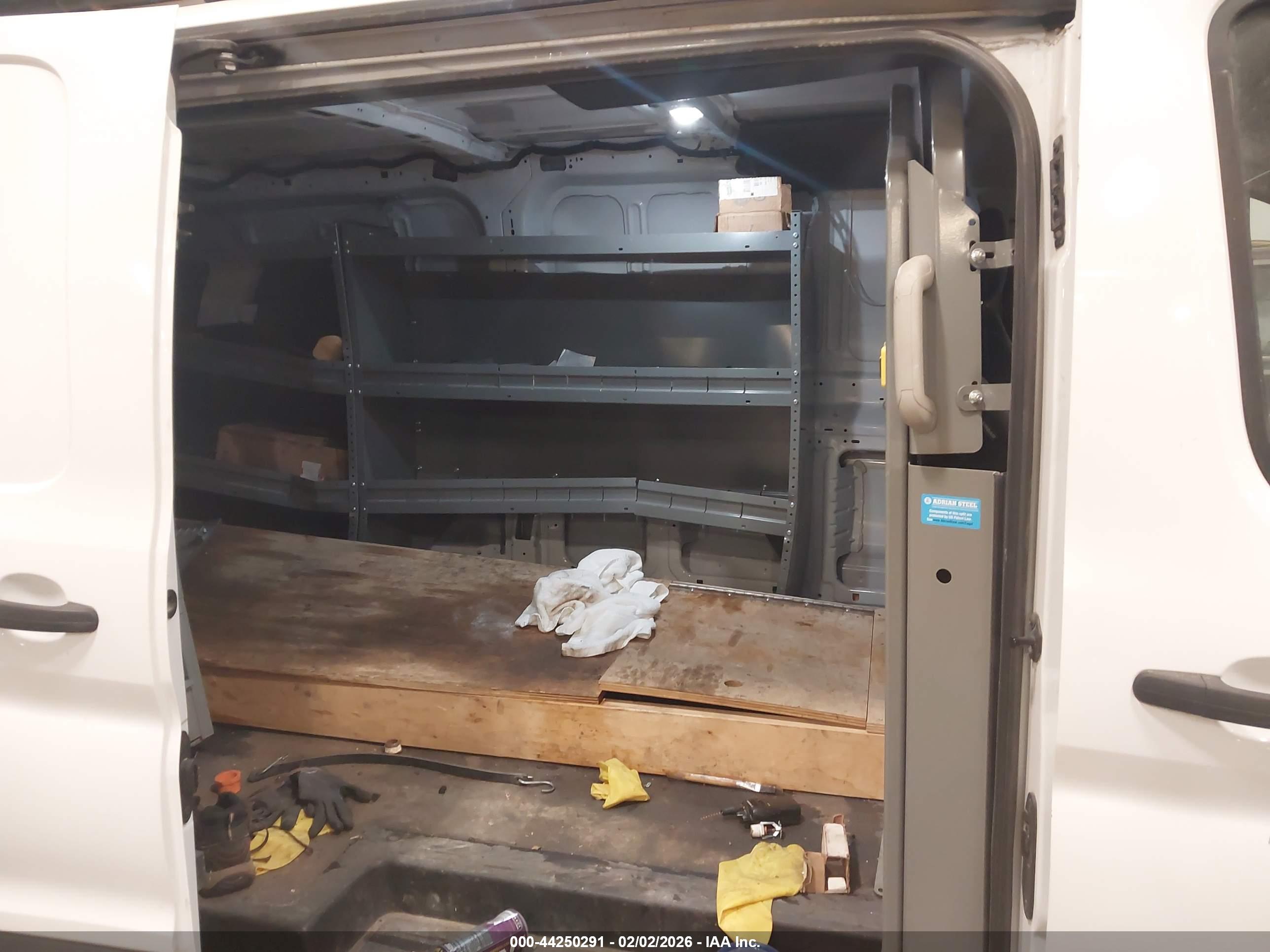 FORD TRANSIT-350 image 8