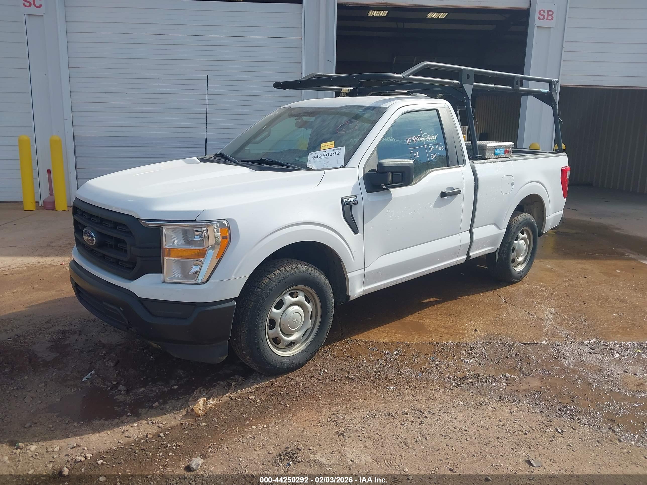 FORD F-150 image 2