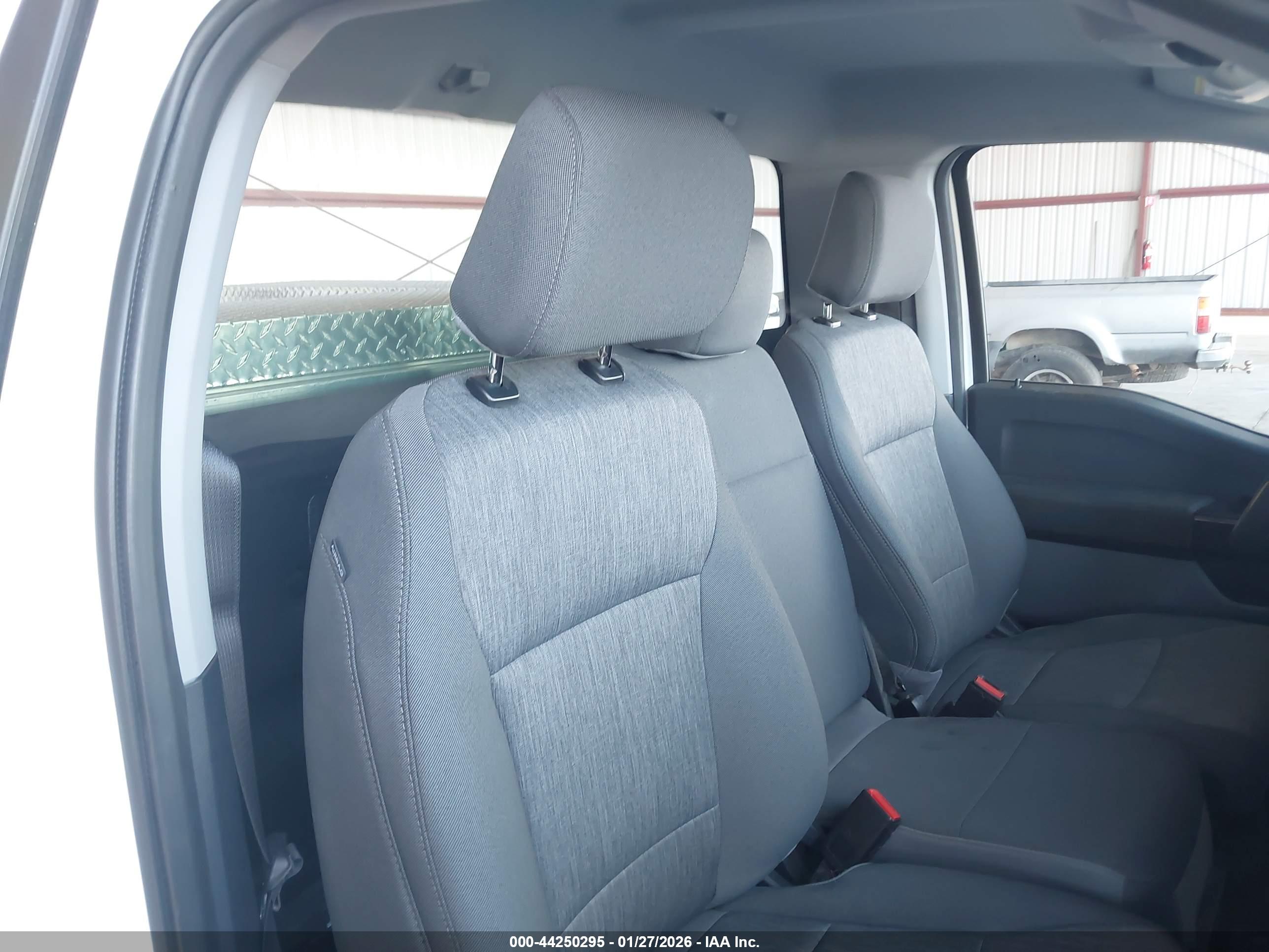 FORD F-150 image 8