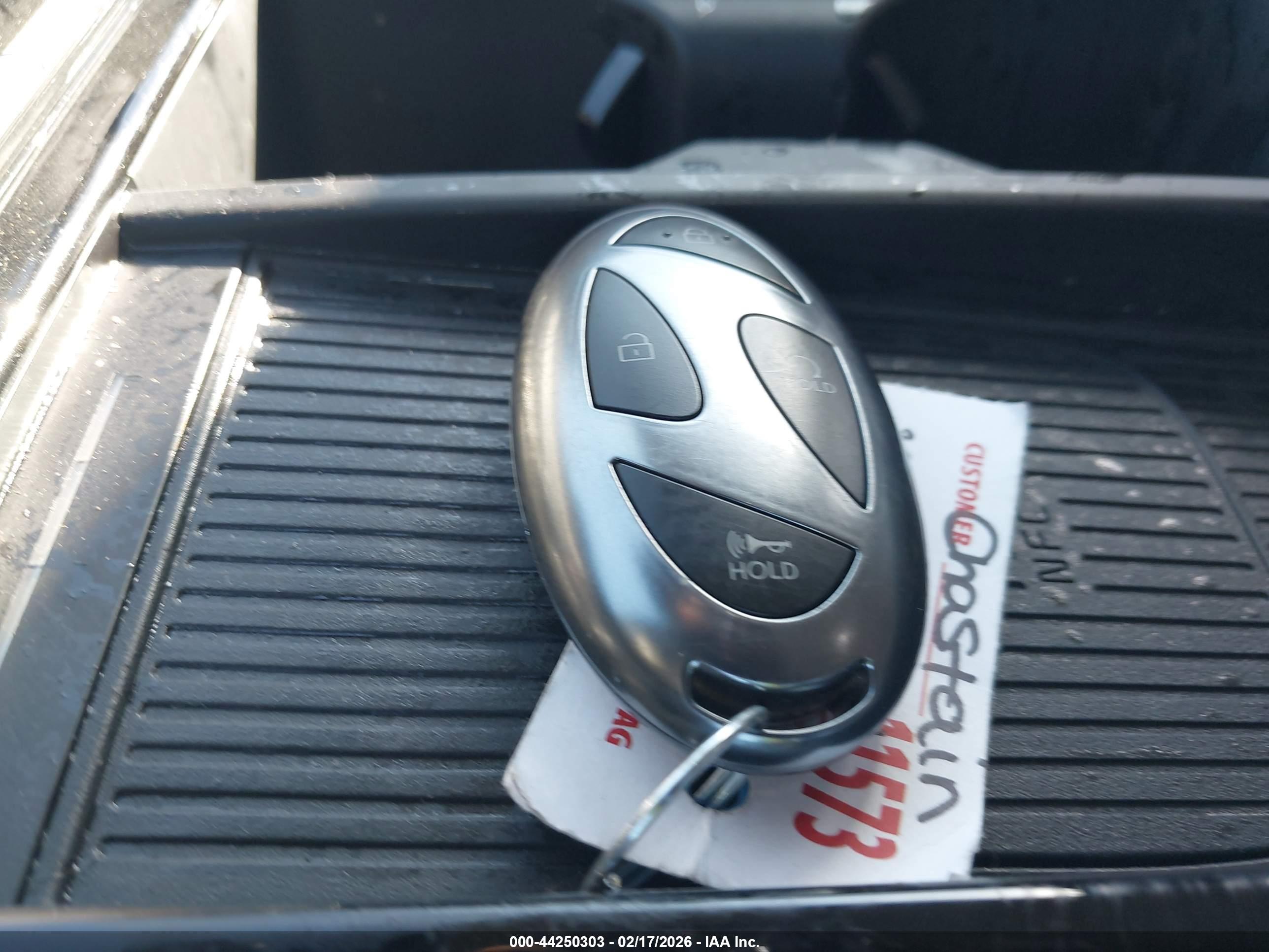 HYUNDAI TUCSON image 11