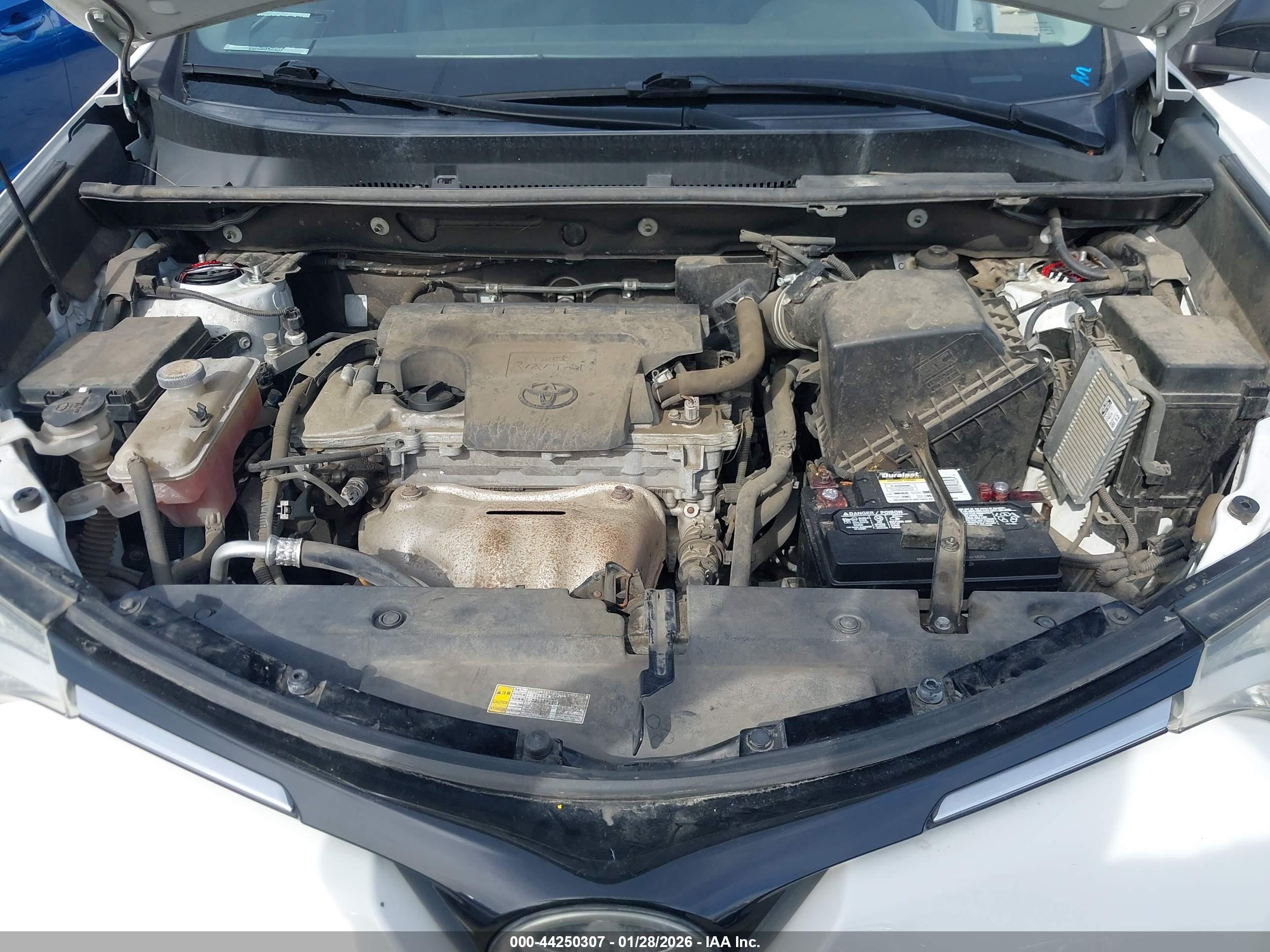TOYOTA RAV4 image 10
