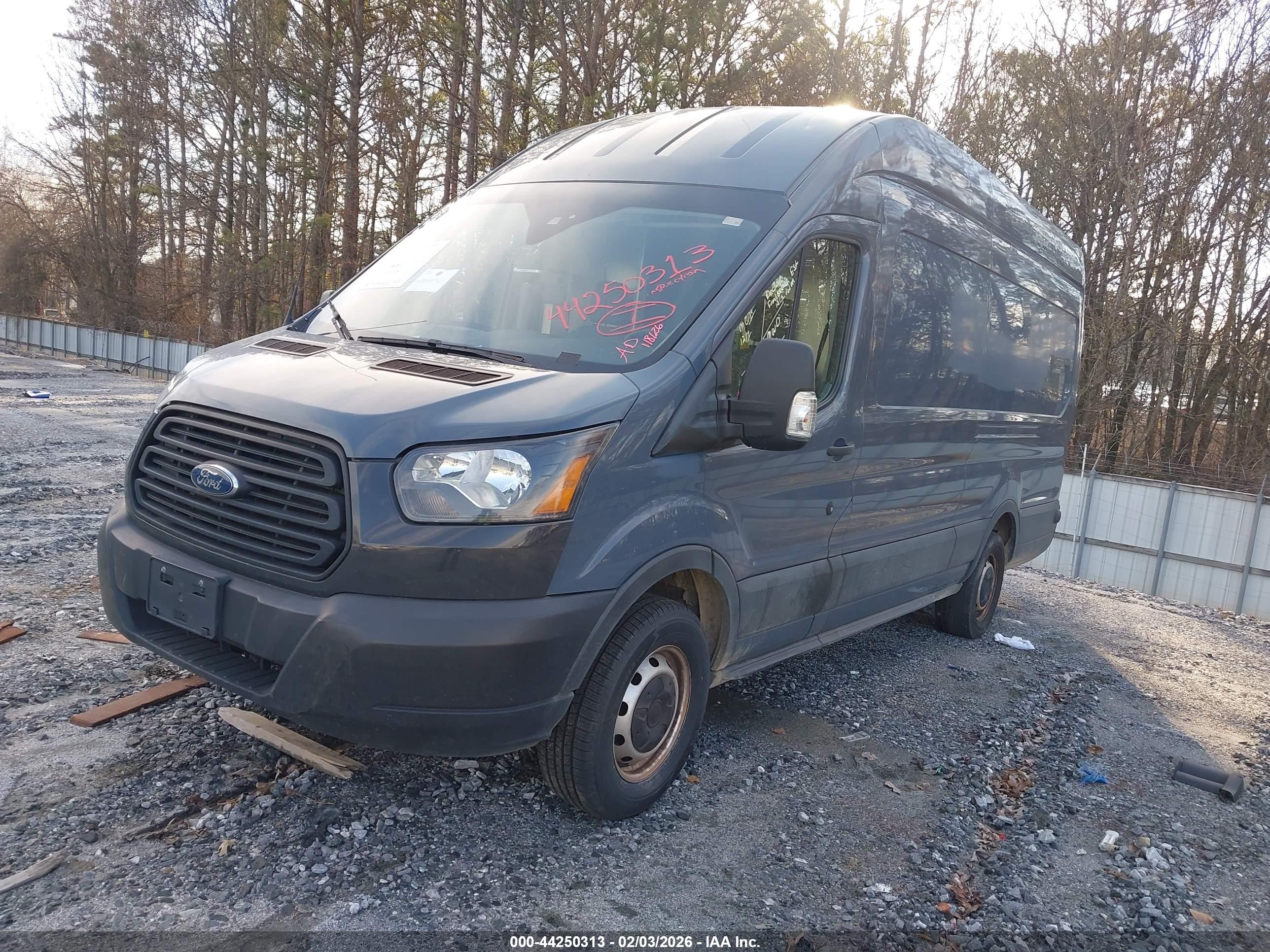 FORD TRANSIT-250 image 2