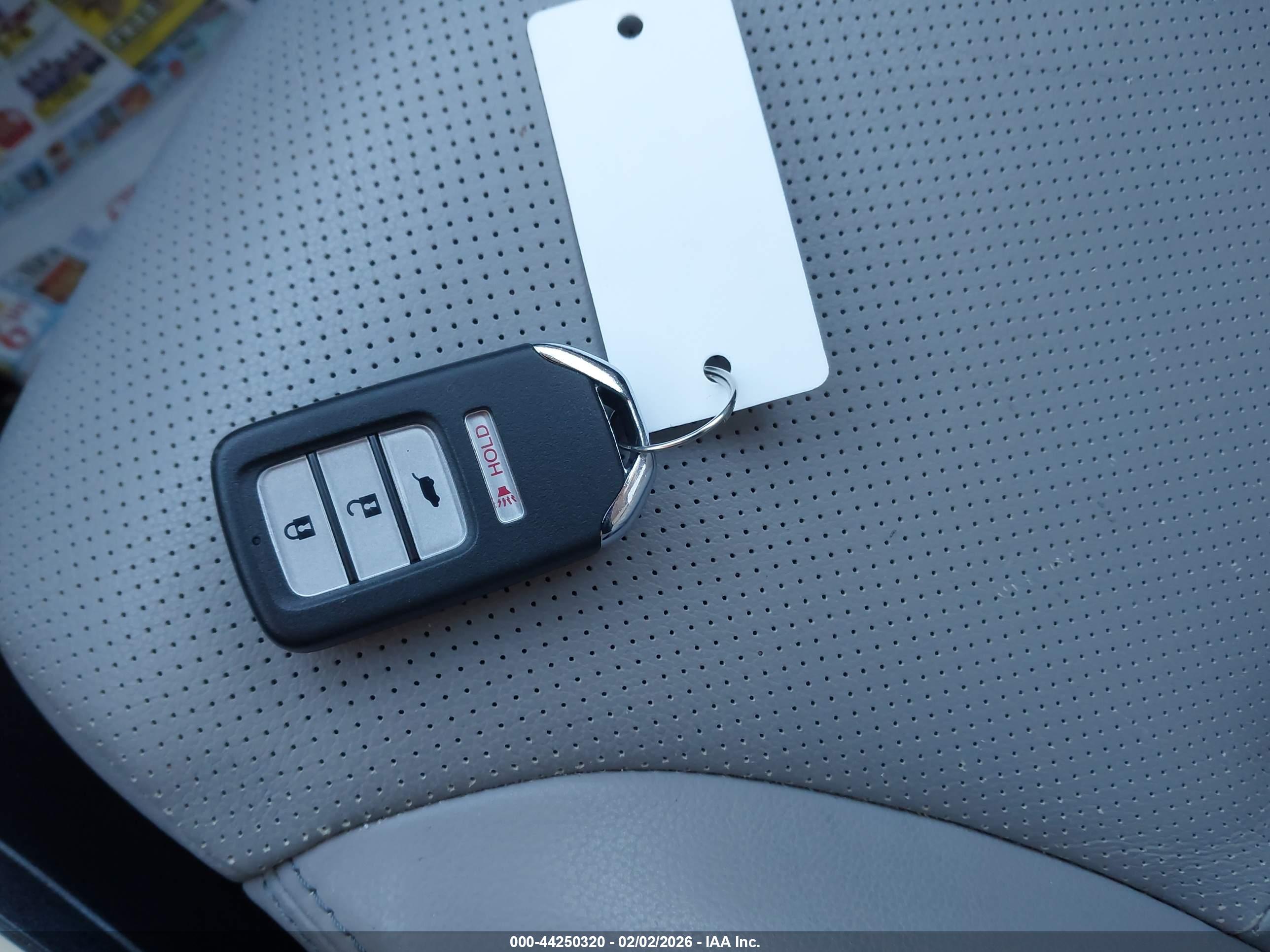 HONDA CR-V image 11