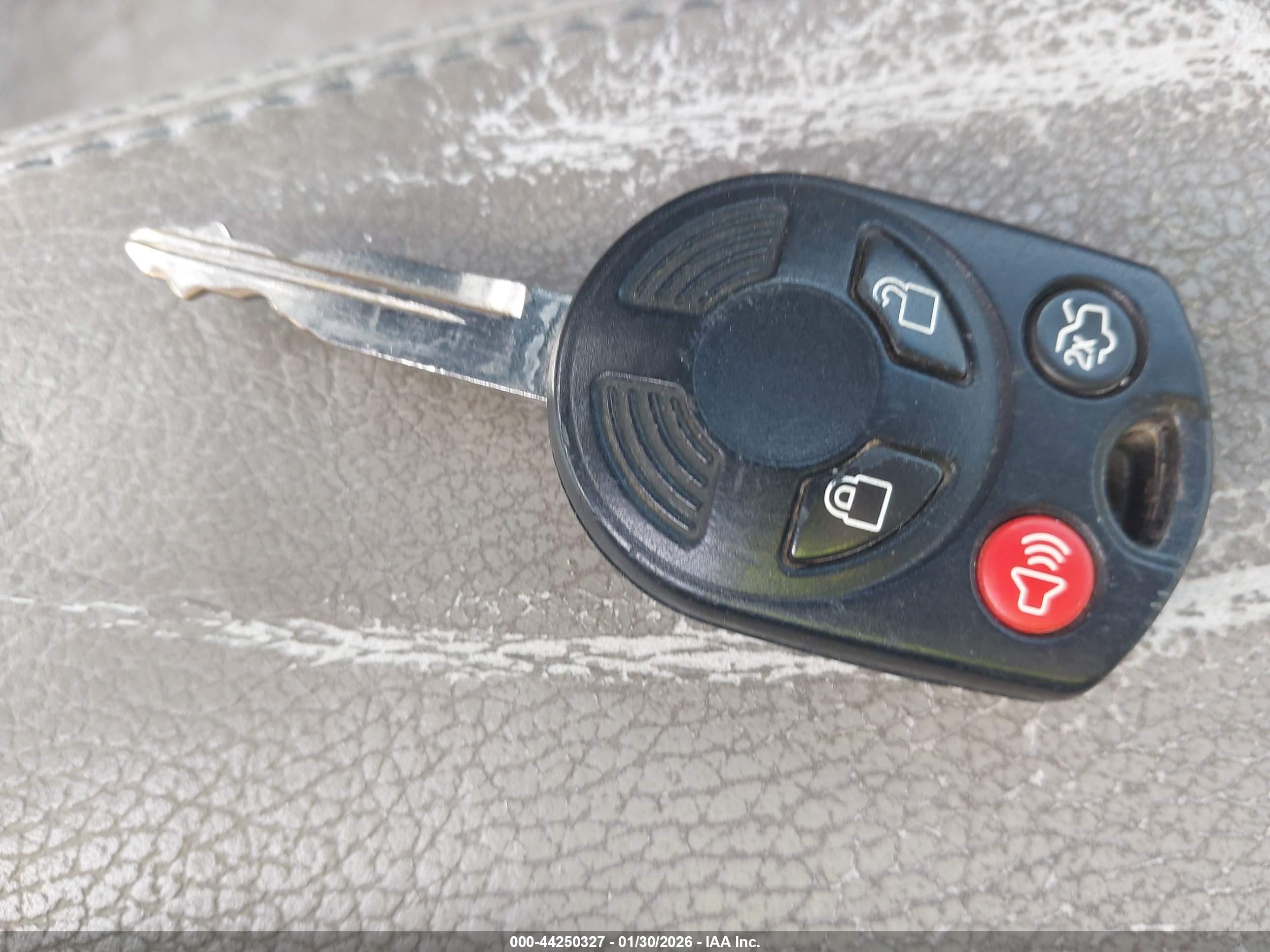 FORD FUSION image 11