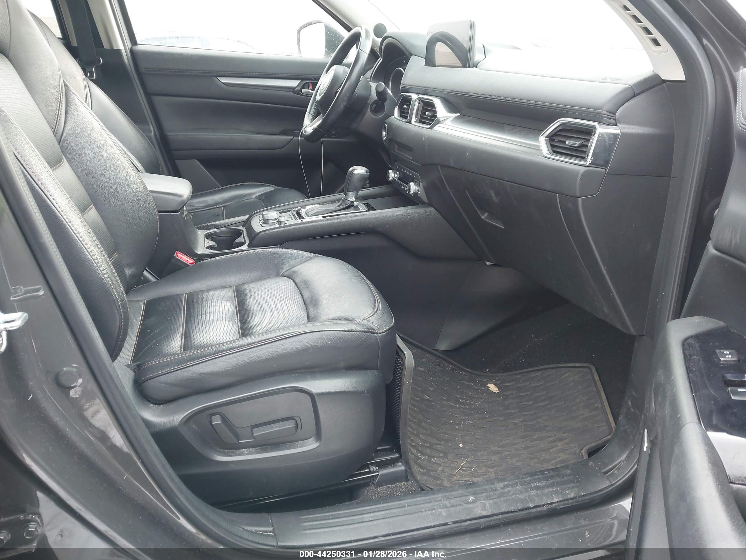 MAZDA CX-5 image 5