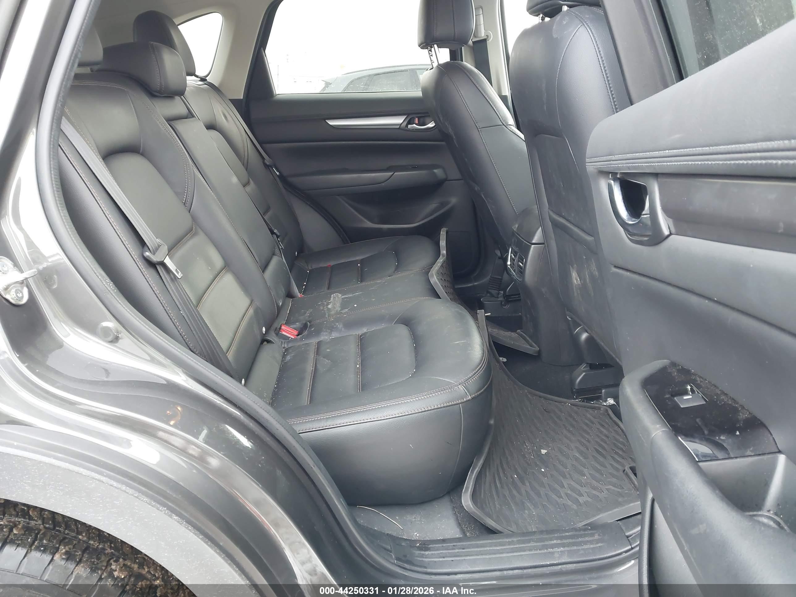 MAZDA CX-5 image 8