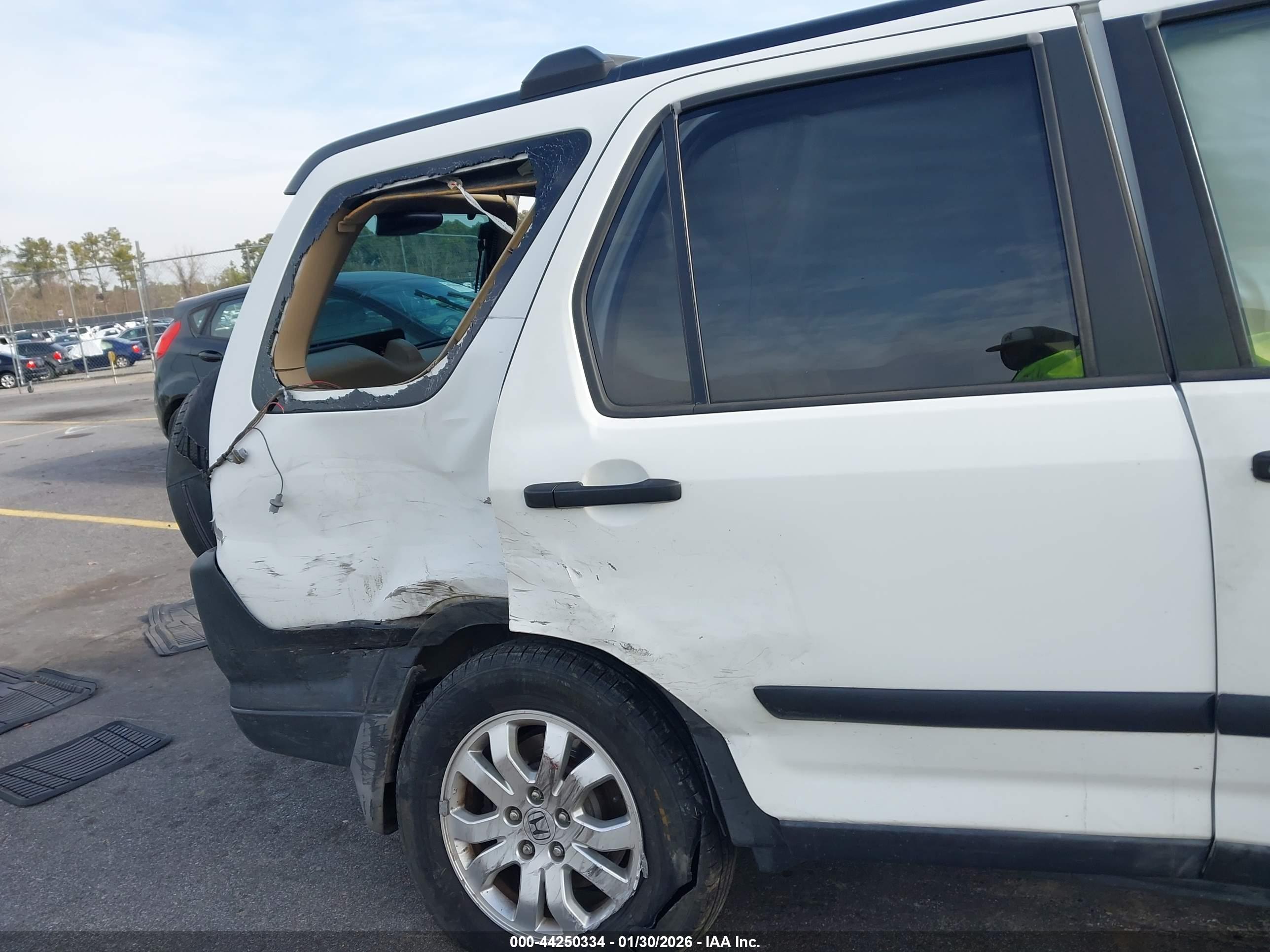 HONDA CR-V image 6
