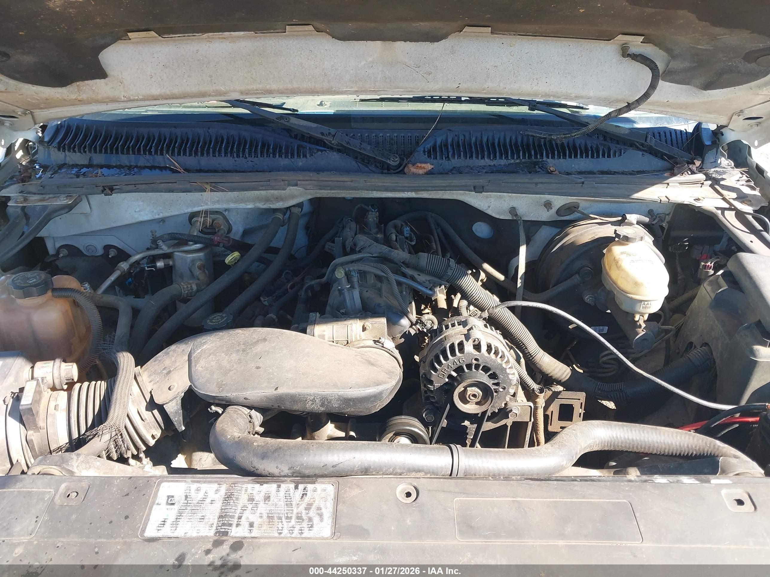 CHEVROLET SILVERADO image 10