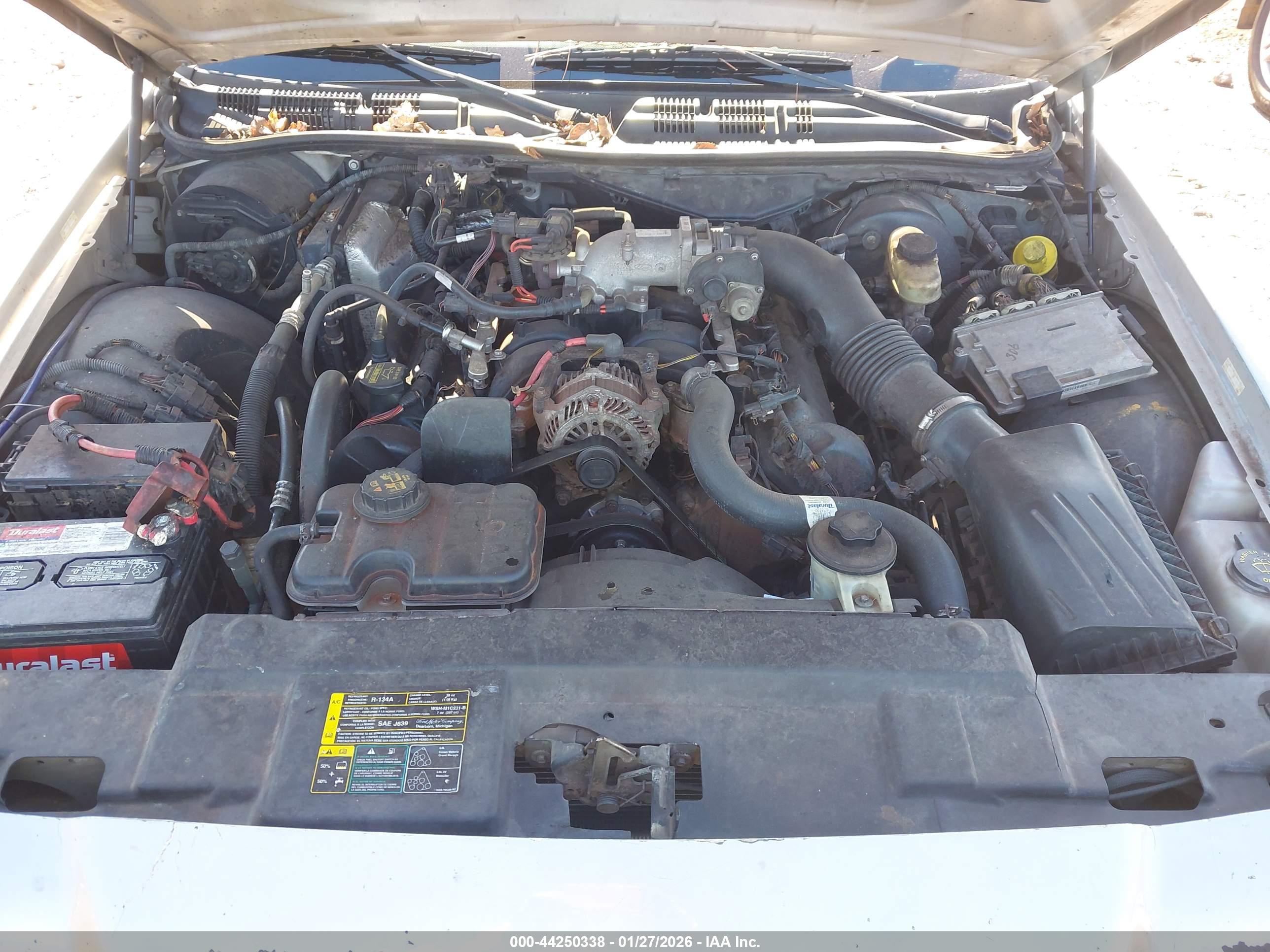FORD CROWN image 10