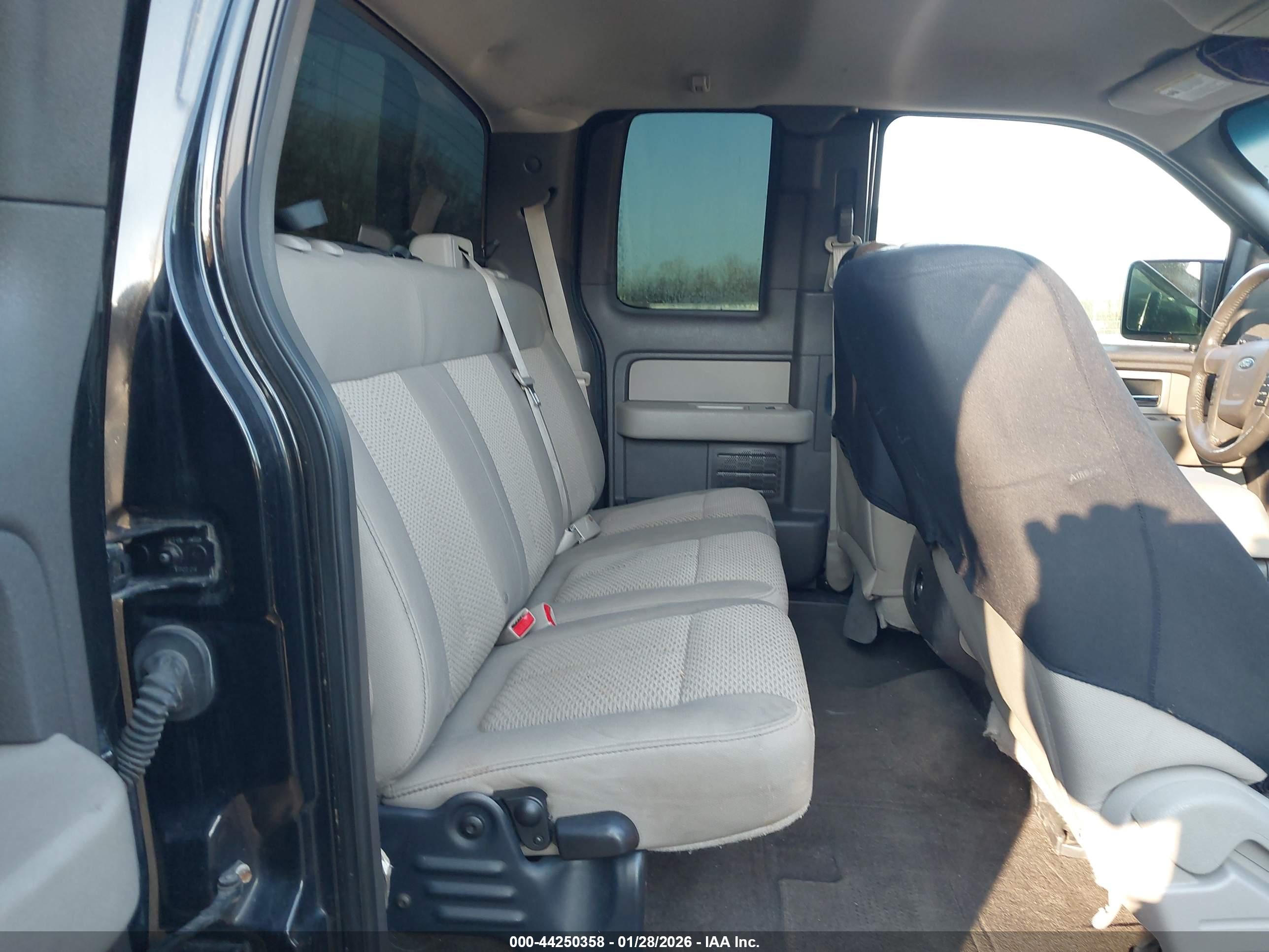 FORD F-150 image 8