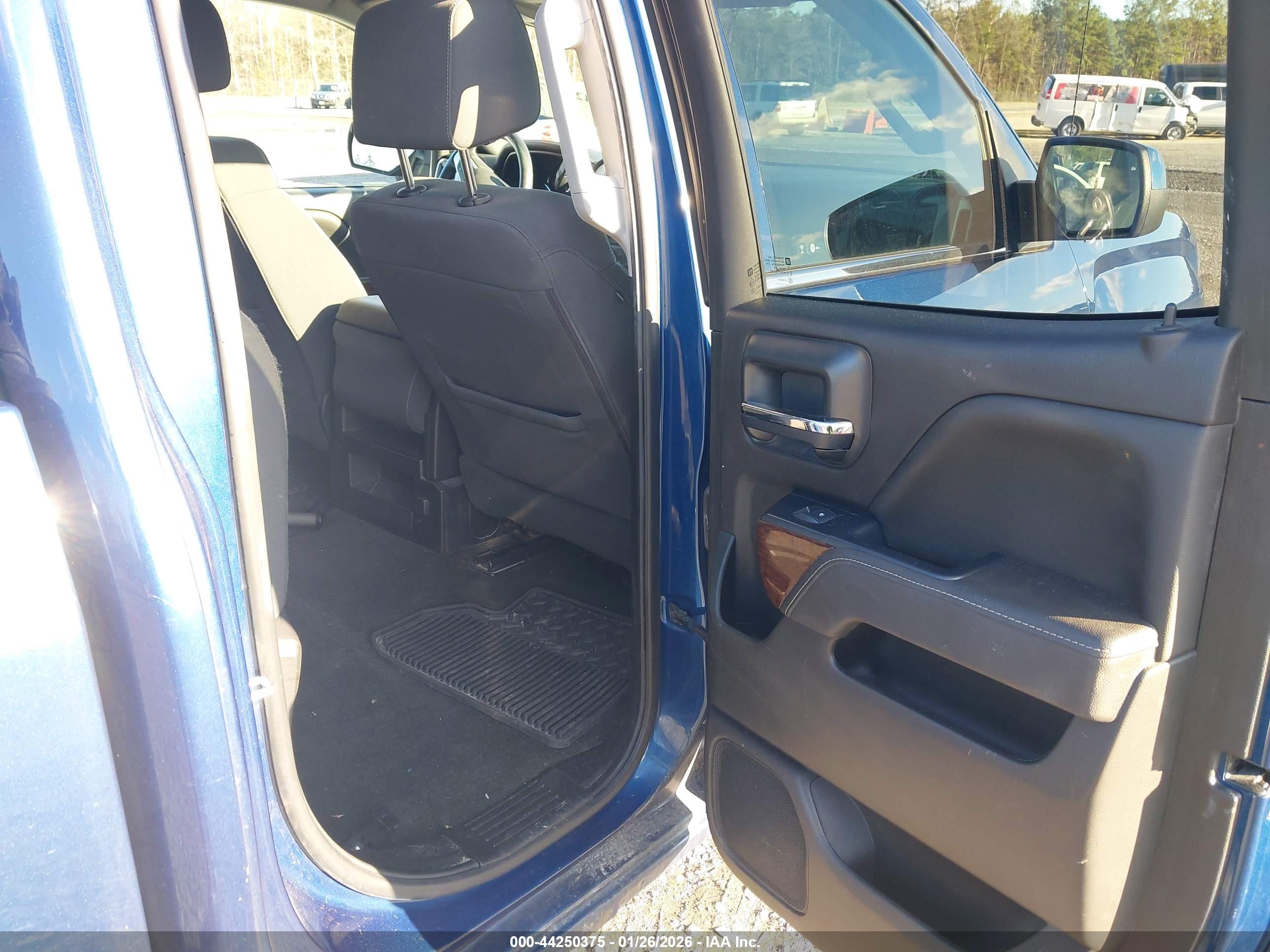 GMC SIERRA image 8