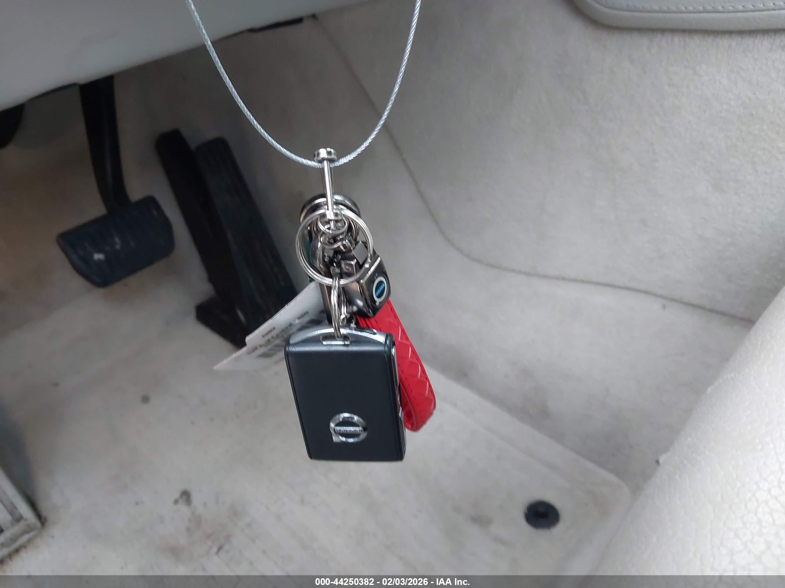 VOLVO XC90 image 11