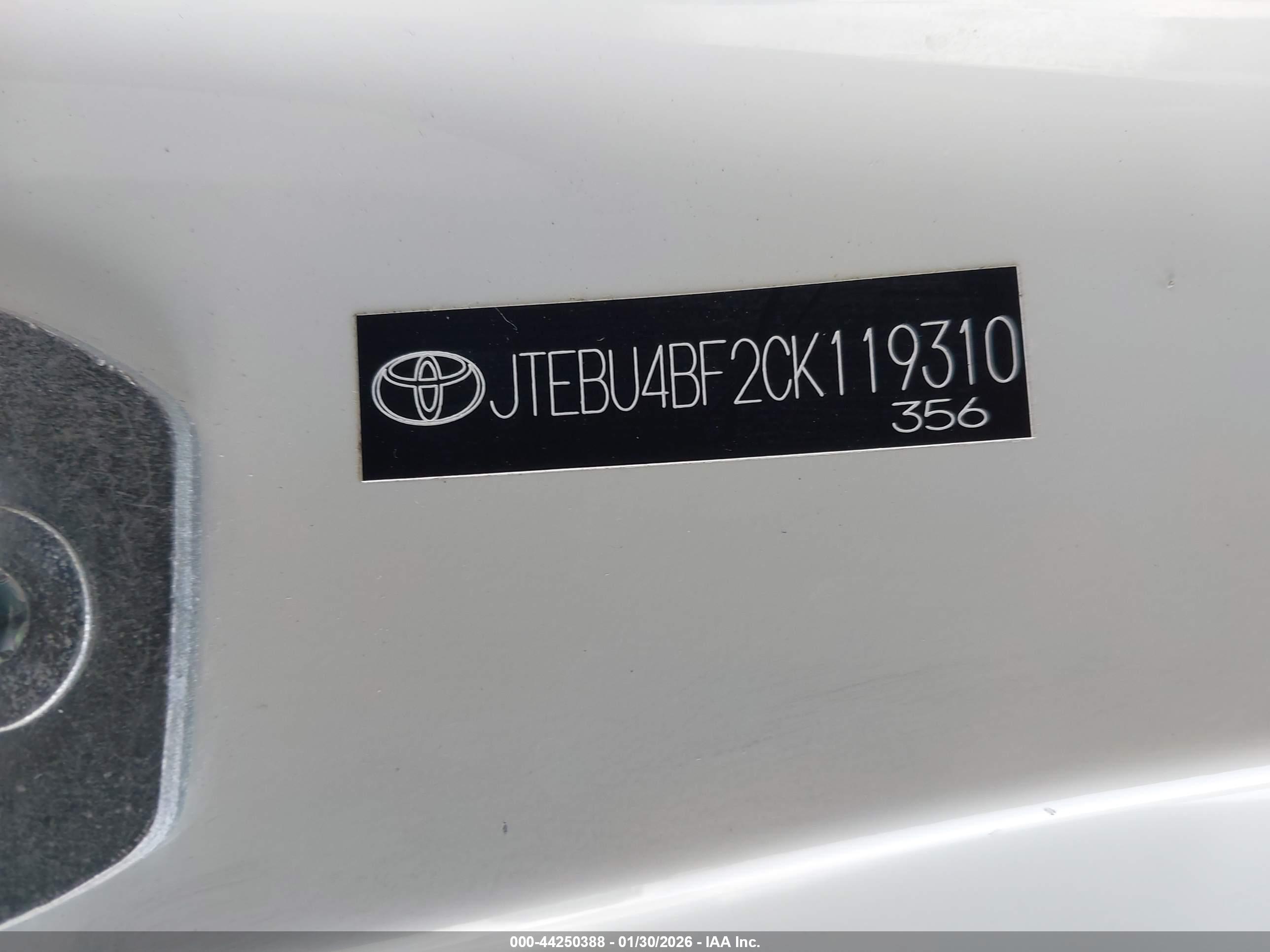 TOYOTA FJ image 9