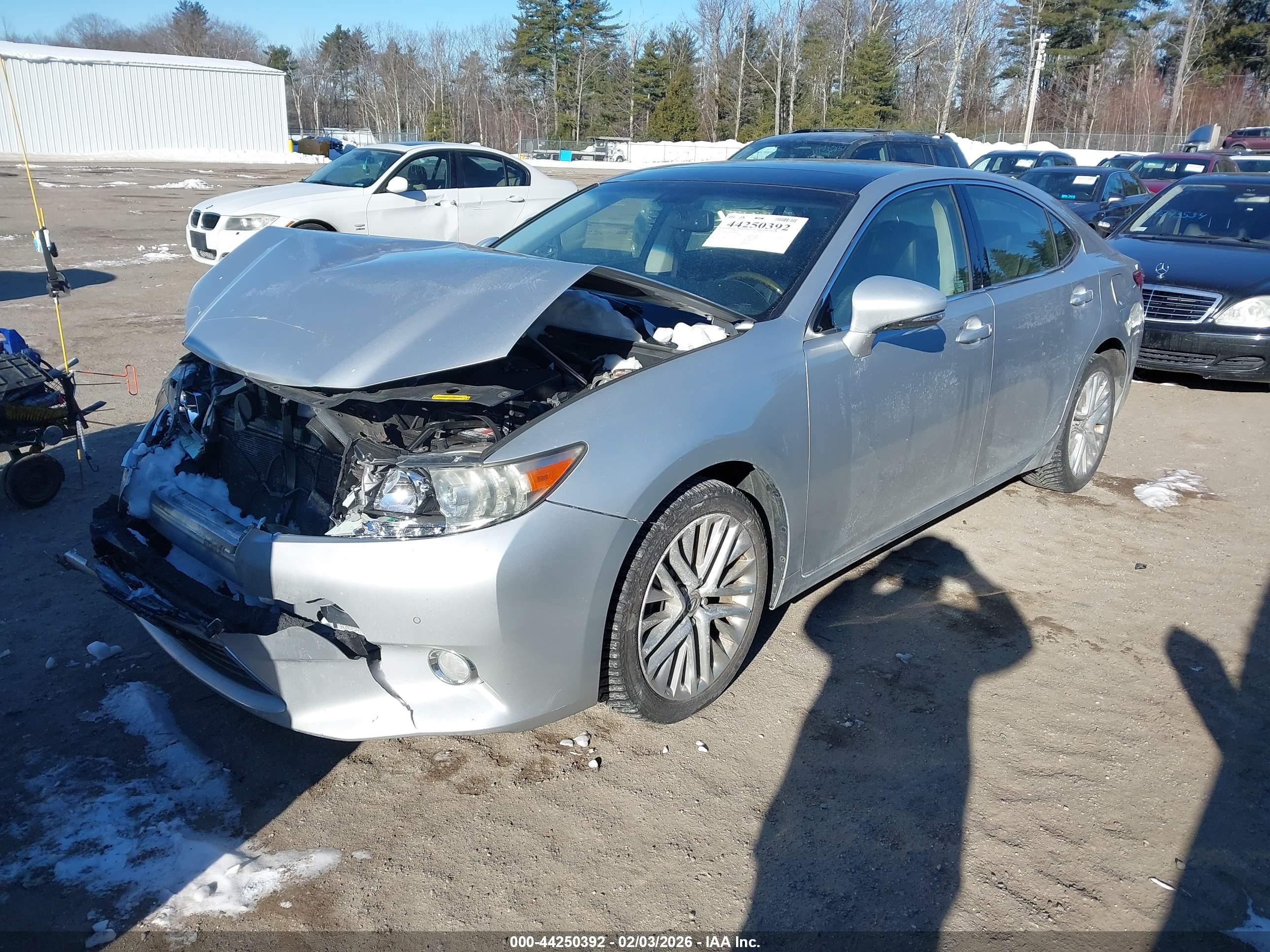 LEXUS ES image 2
