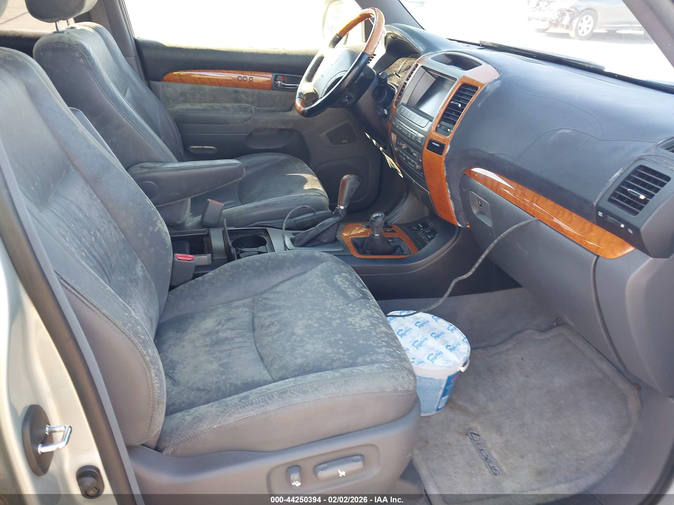 LEXUS GX image 5