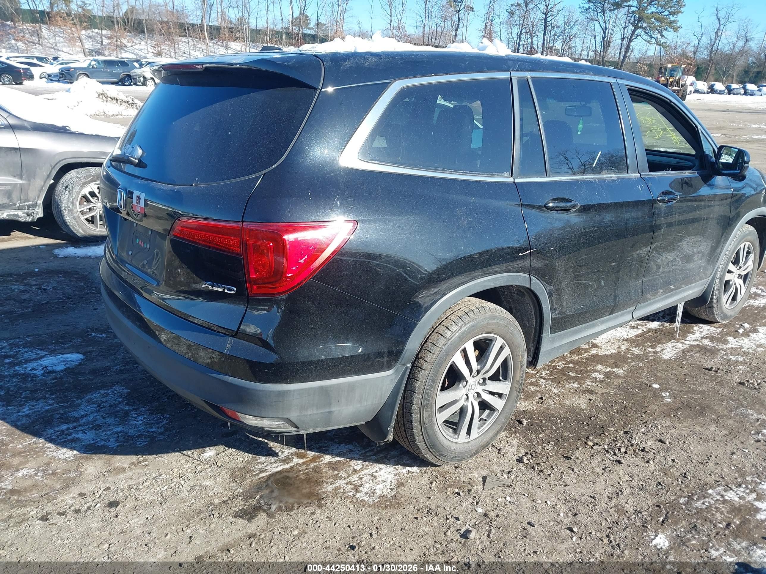 HONDA PILOT image 4