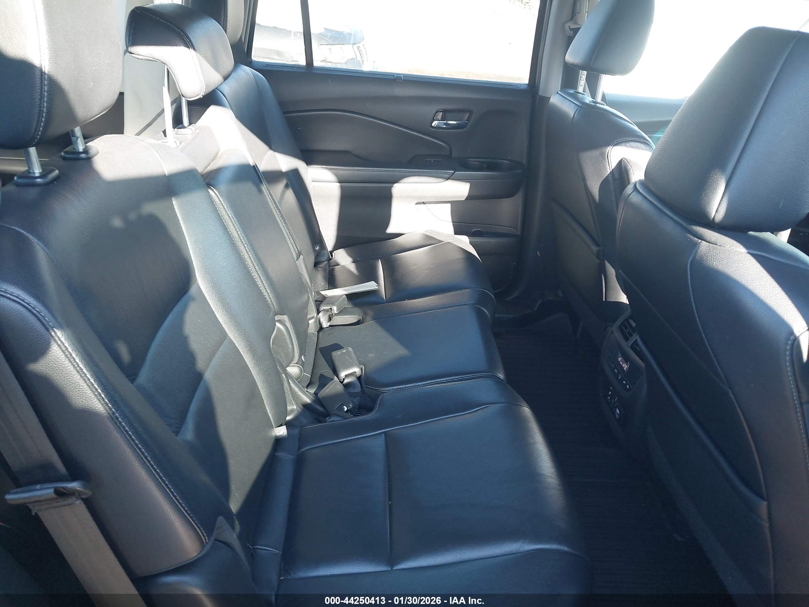 HONDA PILOT image 8