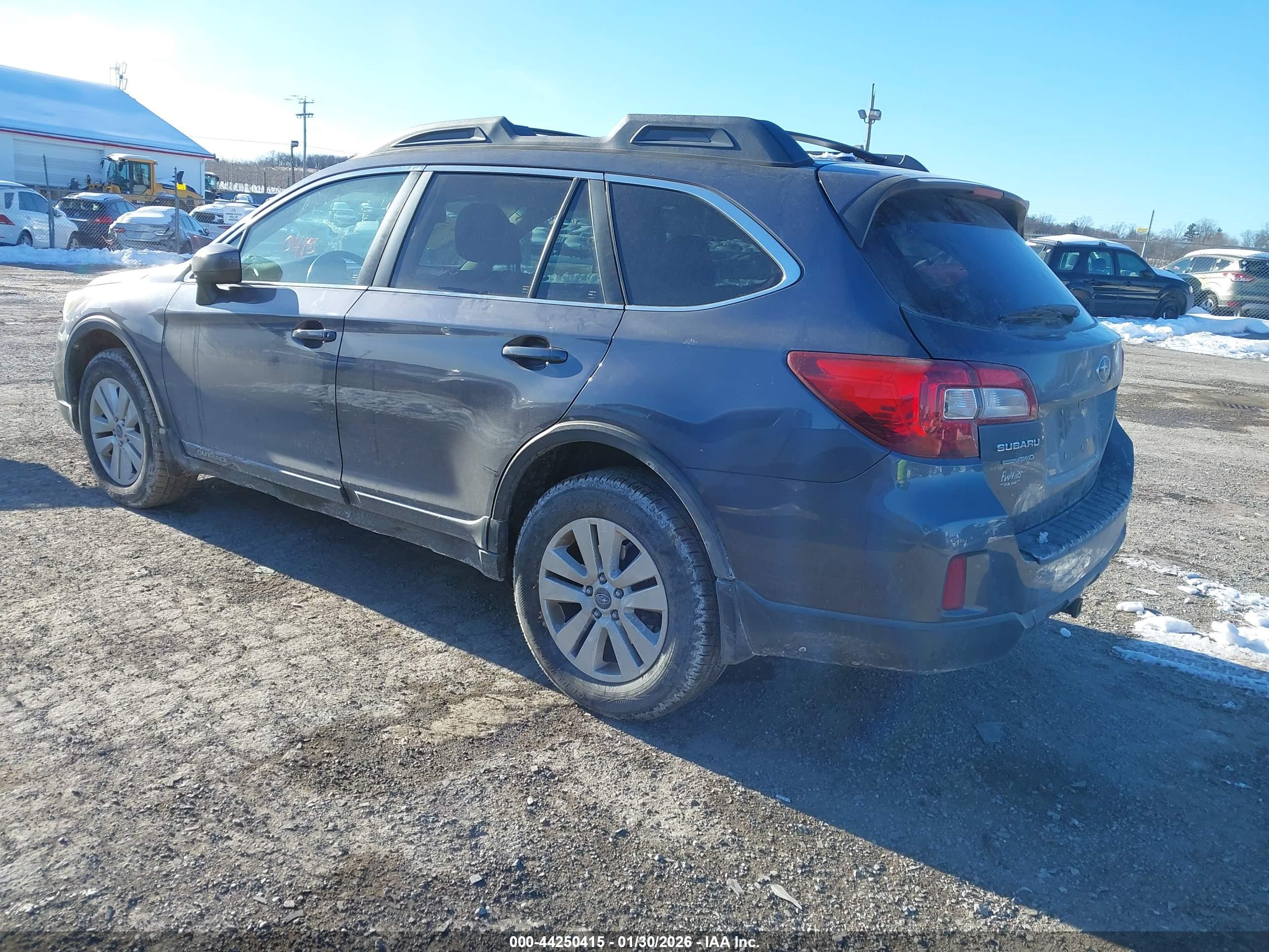 SUBARU OUTBACK image 3
