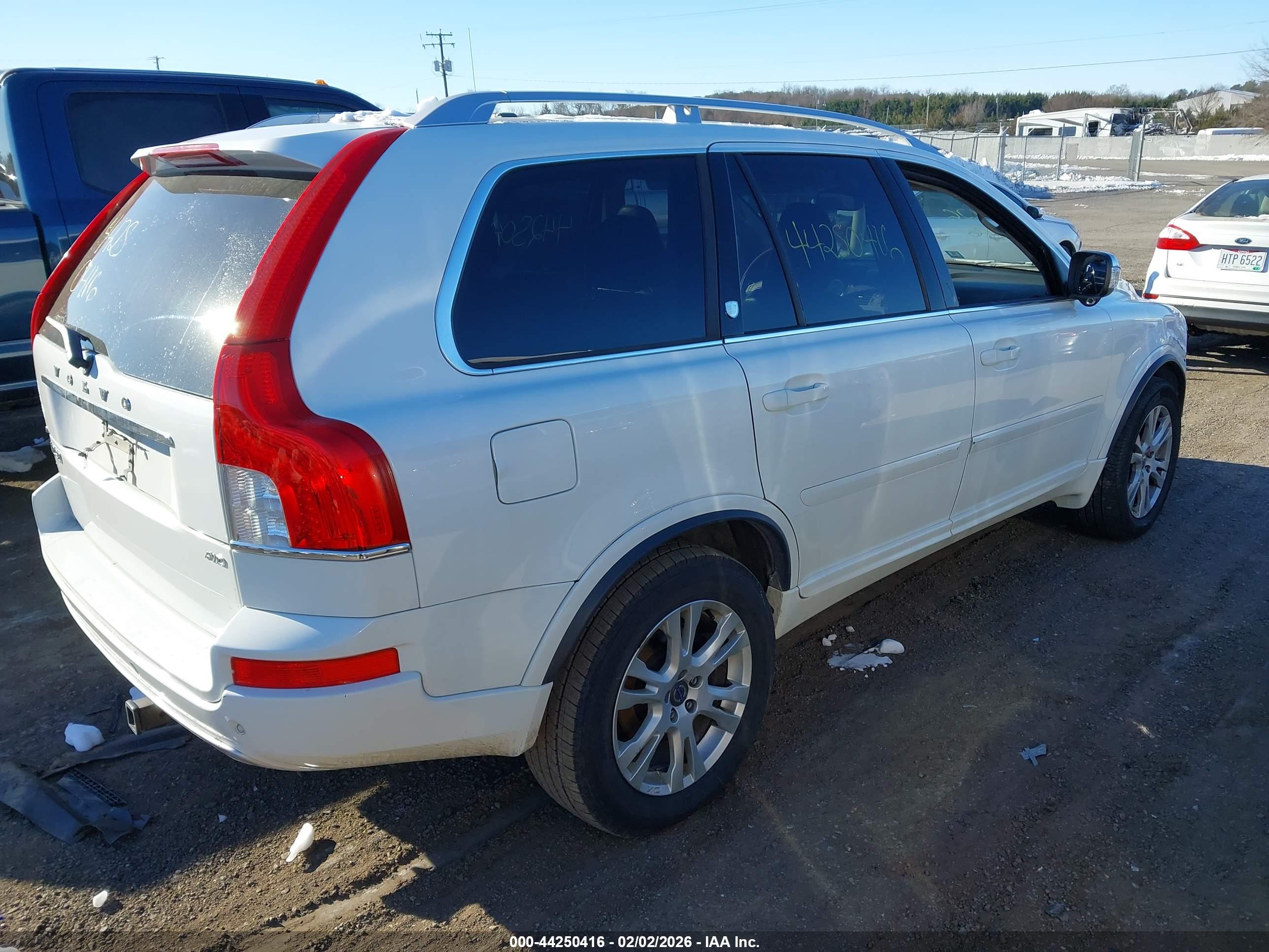 VOLVO XC90 image 4