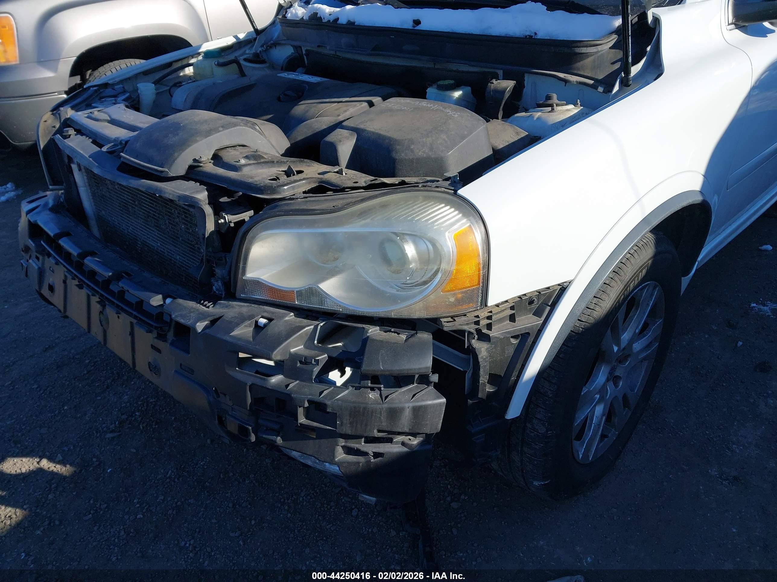VOLVO XC90 image 6