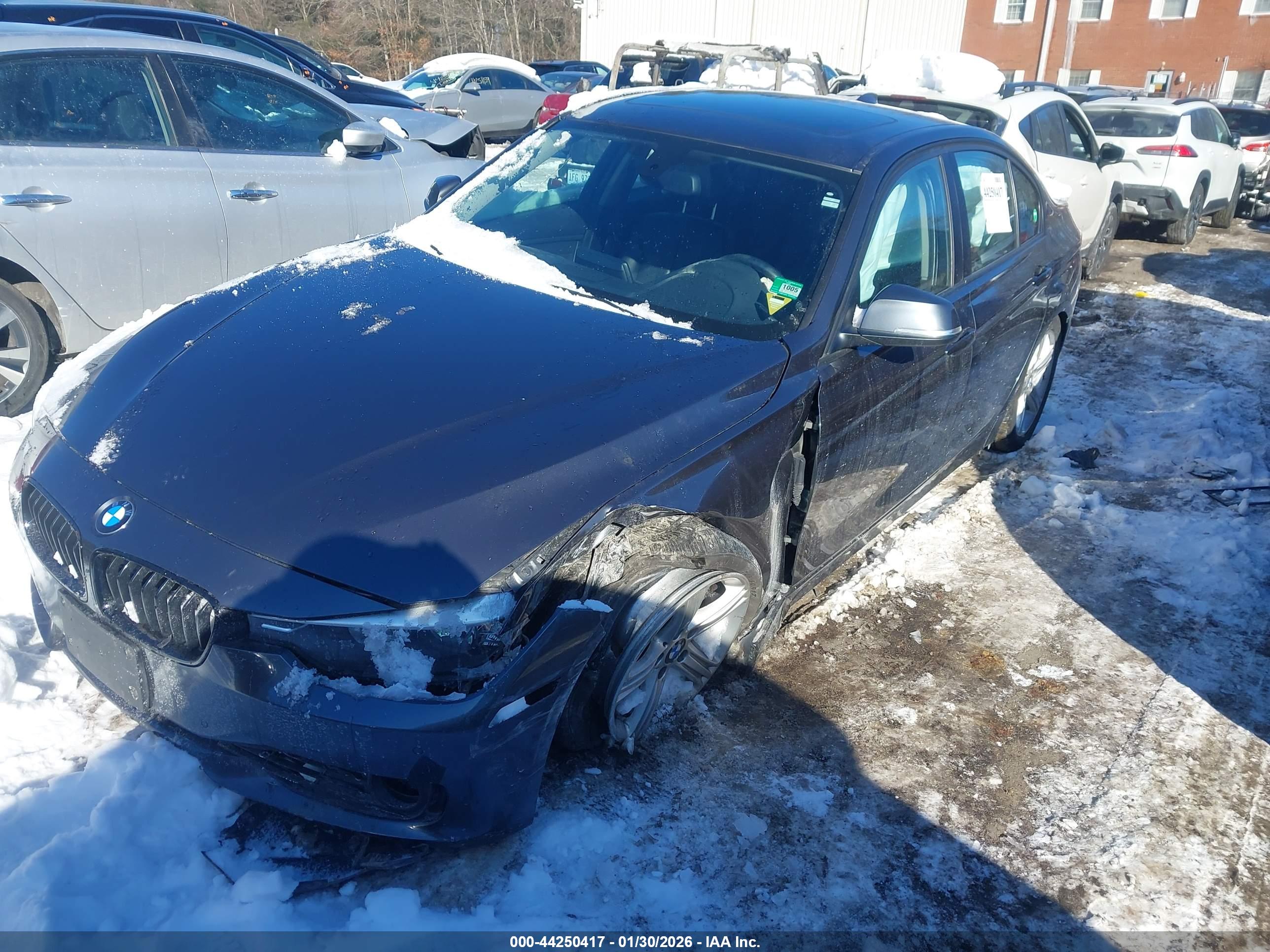 BMW 328I image 2