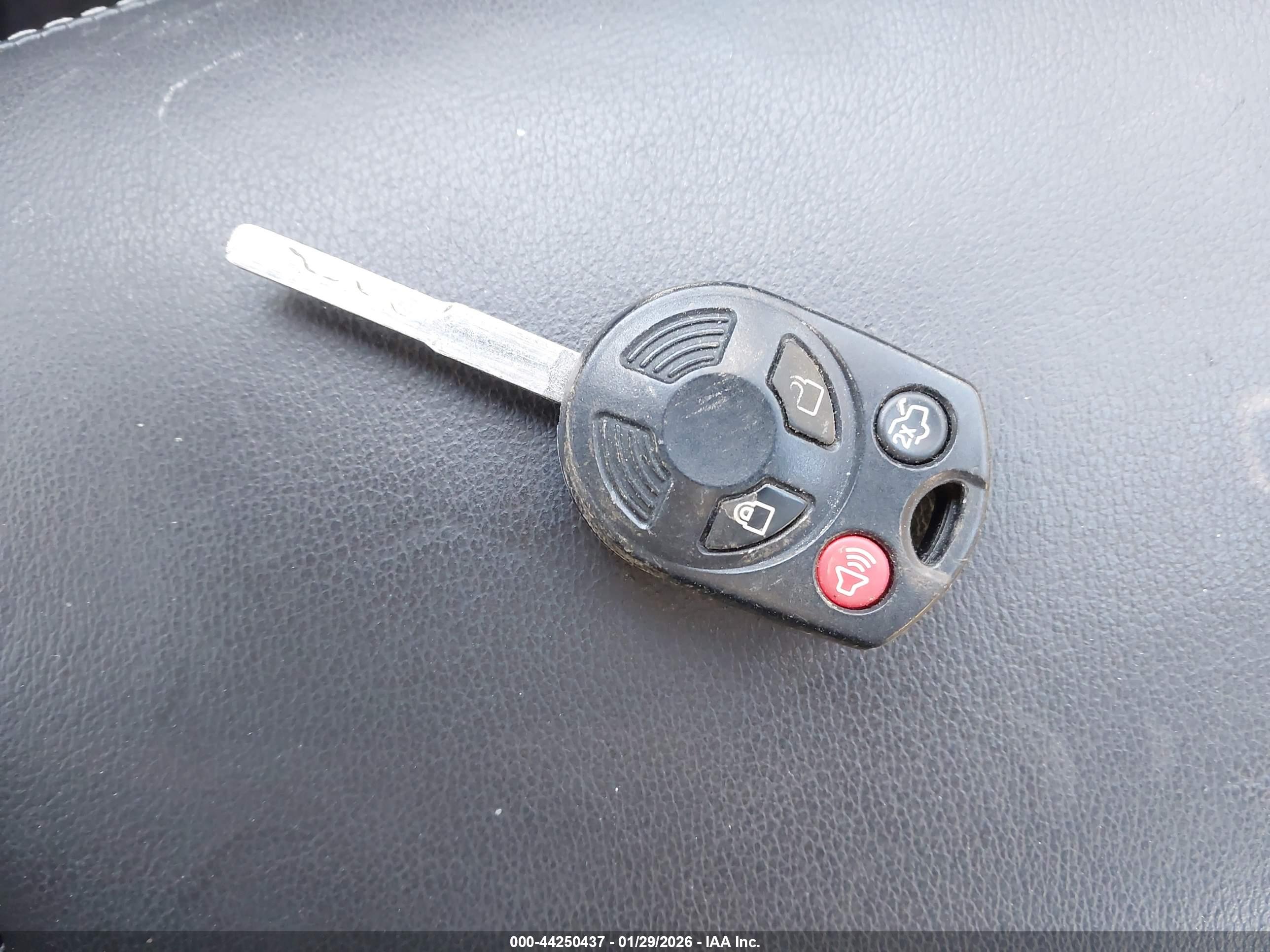 FORD ESCAPE image 11