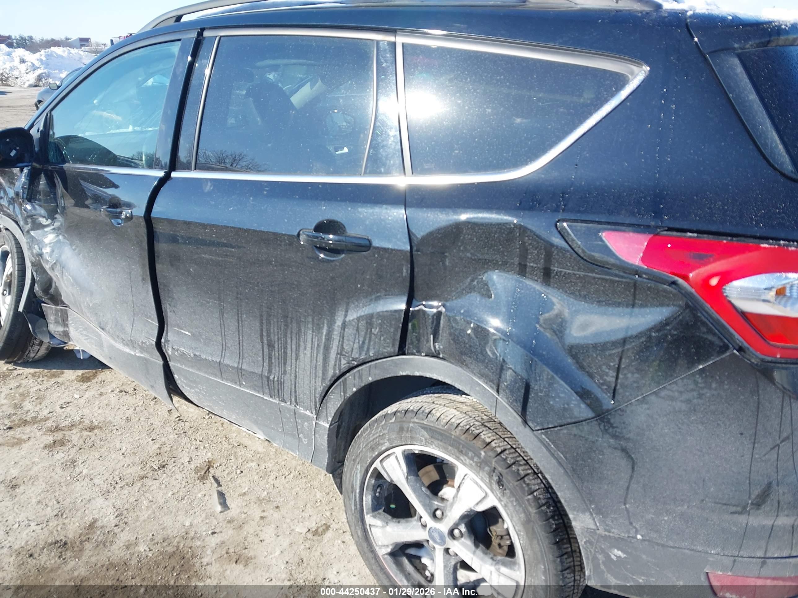 FORD ESCAPE image 6