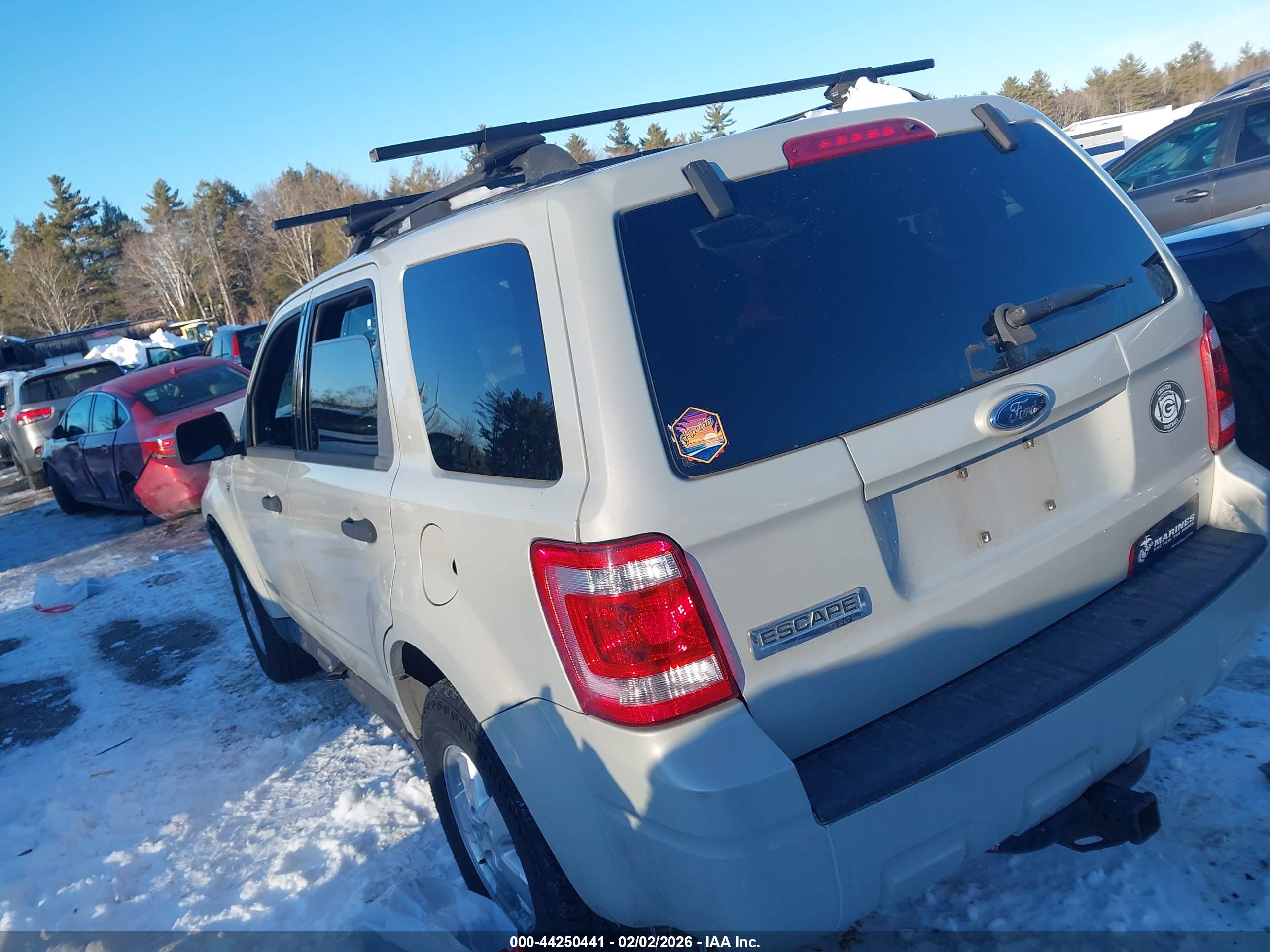 FORD ESCAPE image 3