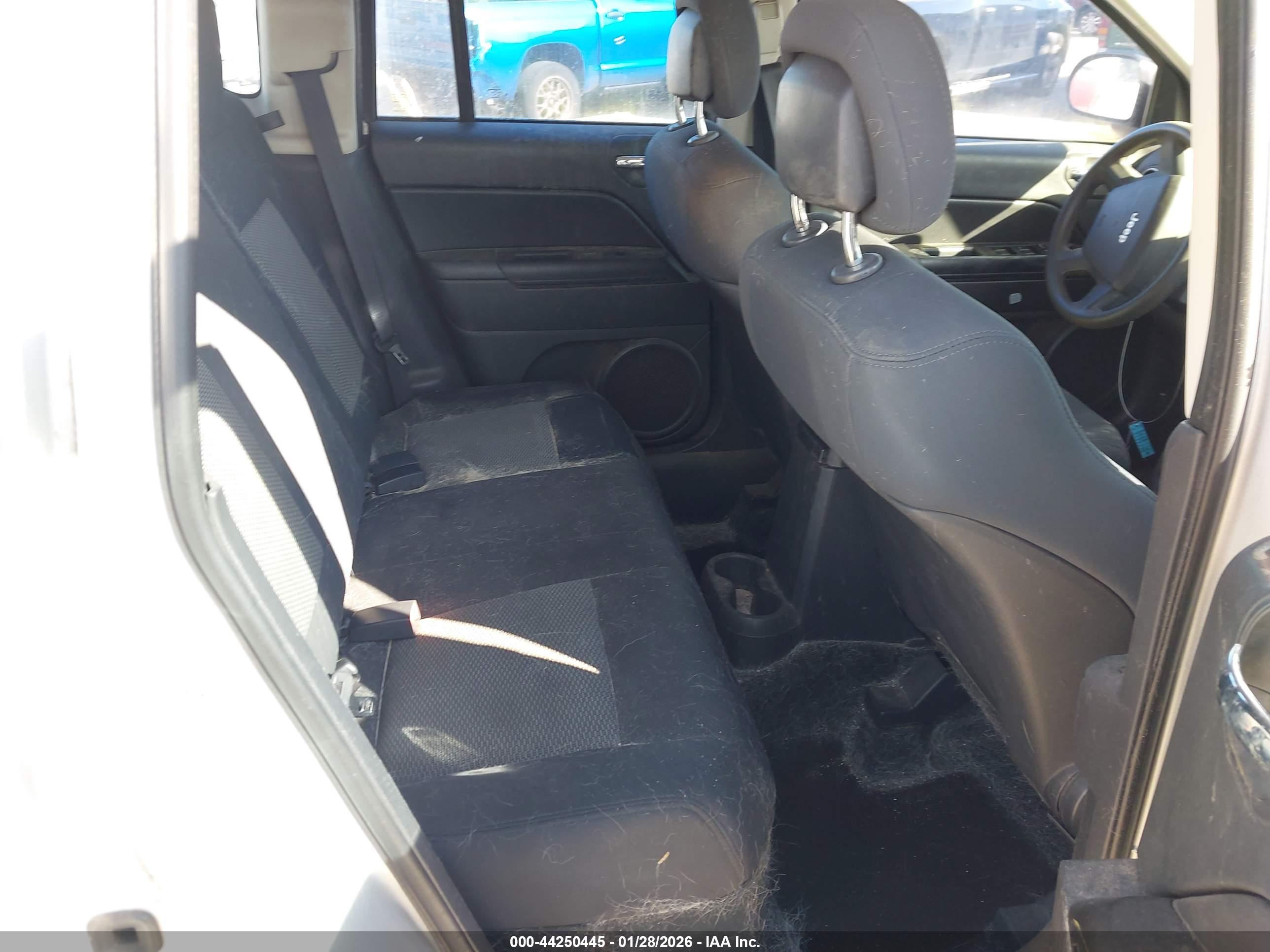 JEEP COMPASS image 8