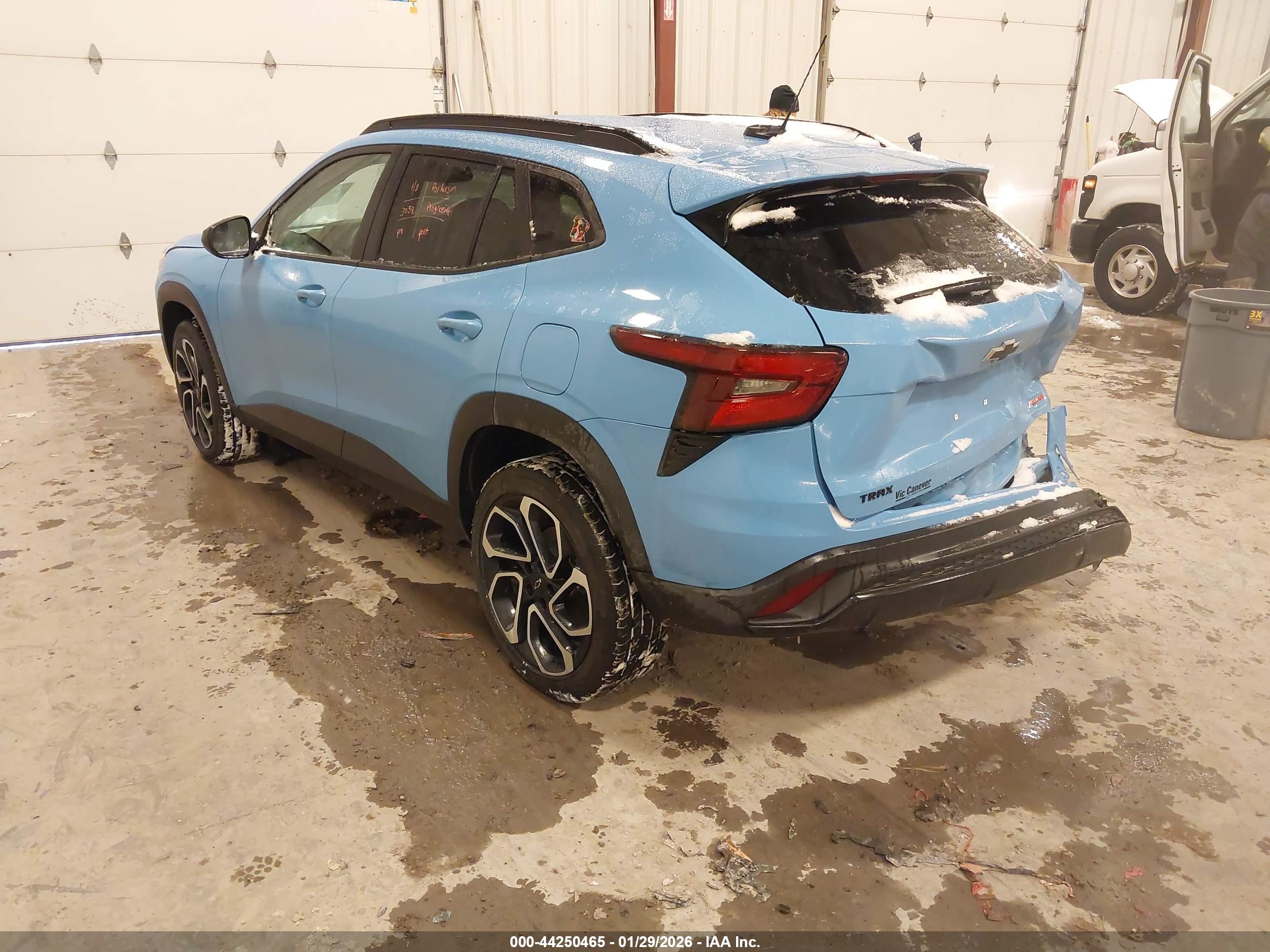 CHEVROLET TRAX image 3