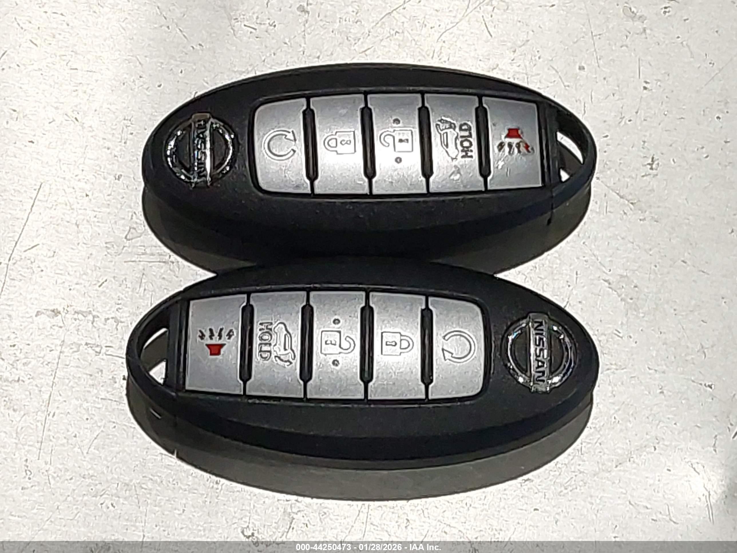 NISSAN ROGUE image 11