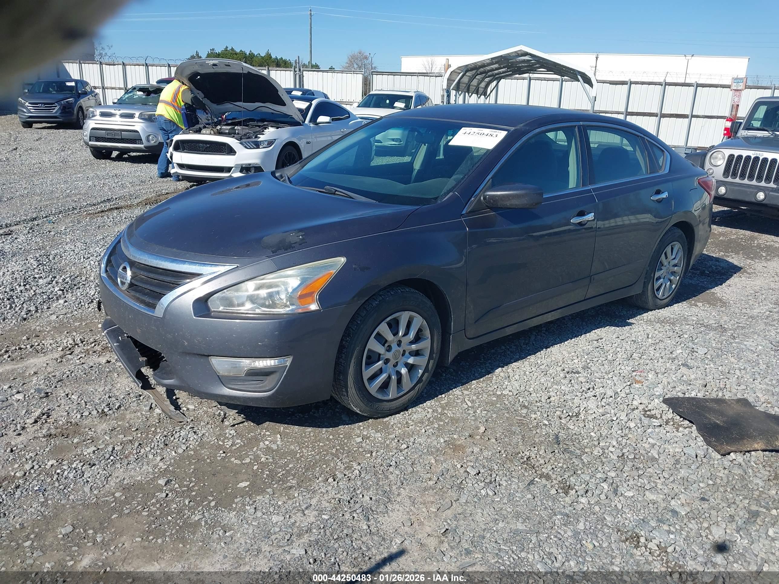 NISSAN ALTIMA image 2