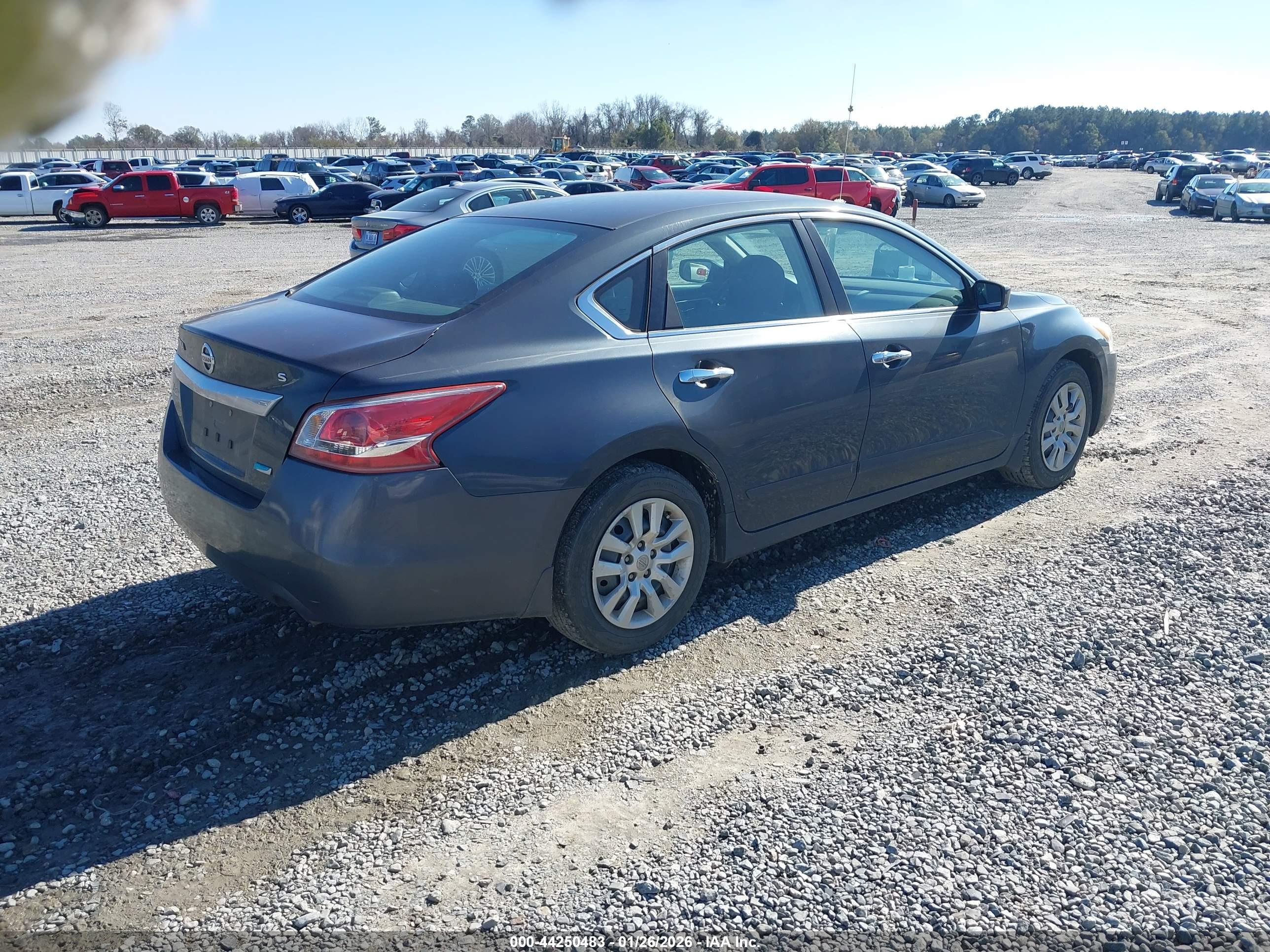 NISSAN ALTIMA image 4